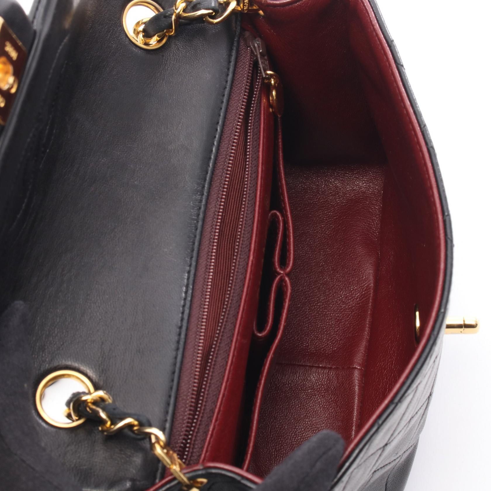 Chanel Chanel Chanel Mini Matelasse 20 Lambskin Shoulder Bag Leather Shoulder Bag DUTY FREE for USA Size ONE SIZE - 3 Thumbnail