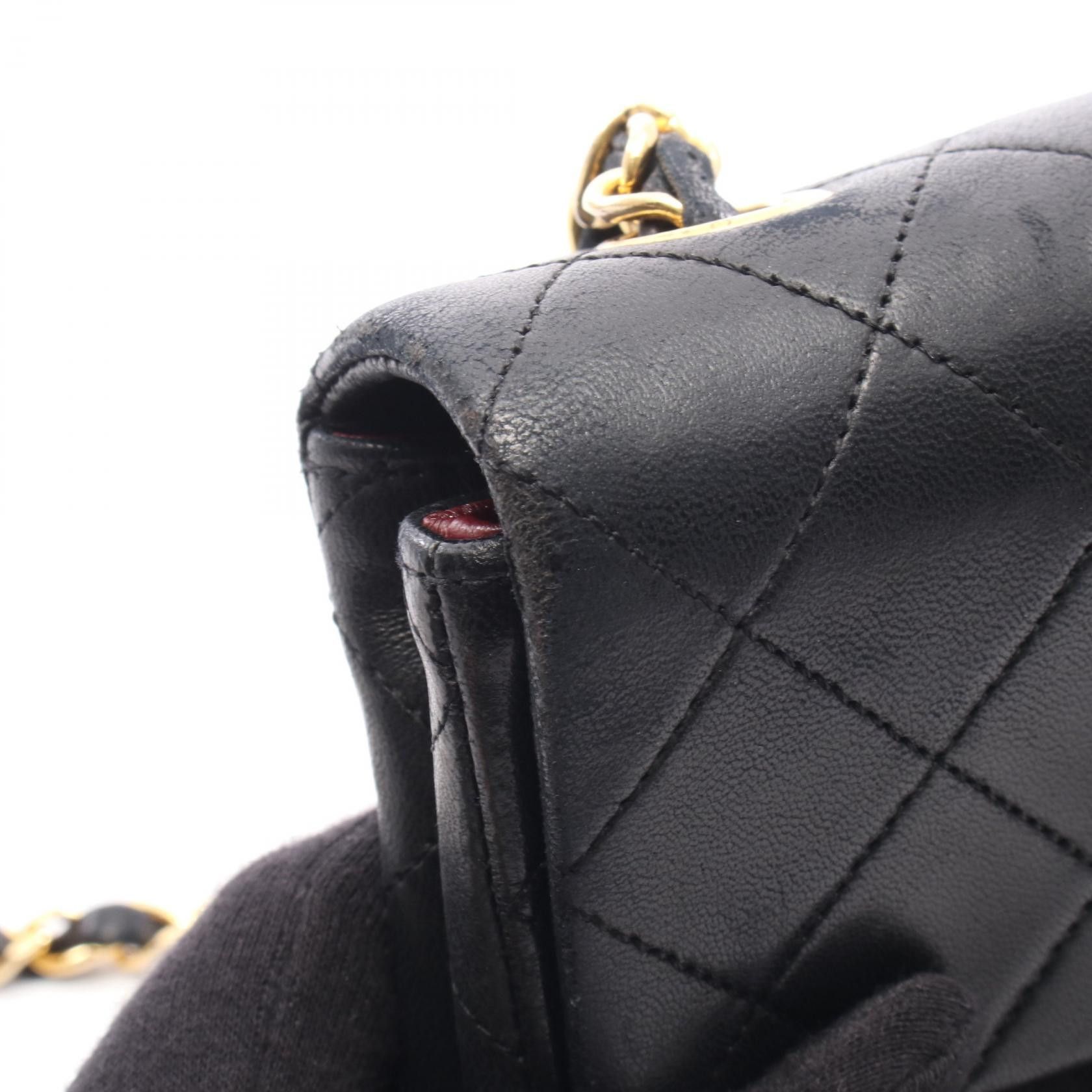 Chanel Chanel Chanel Mini Matelasse 20 Lambskin Shoulder Bag Leather Shoulder Bag DUTY FREE for USA Size ONE SIZE - 7 Thumbnail