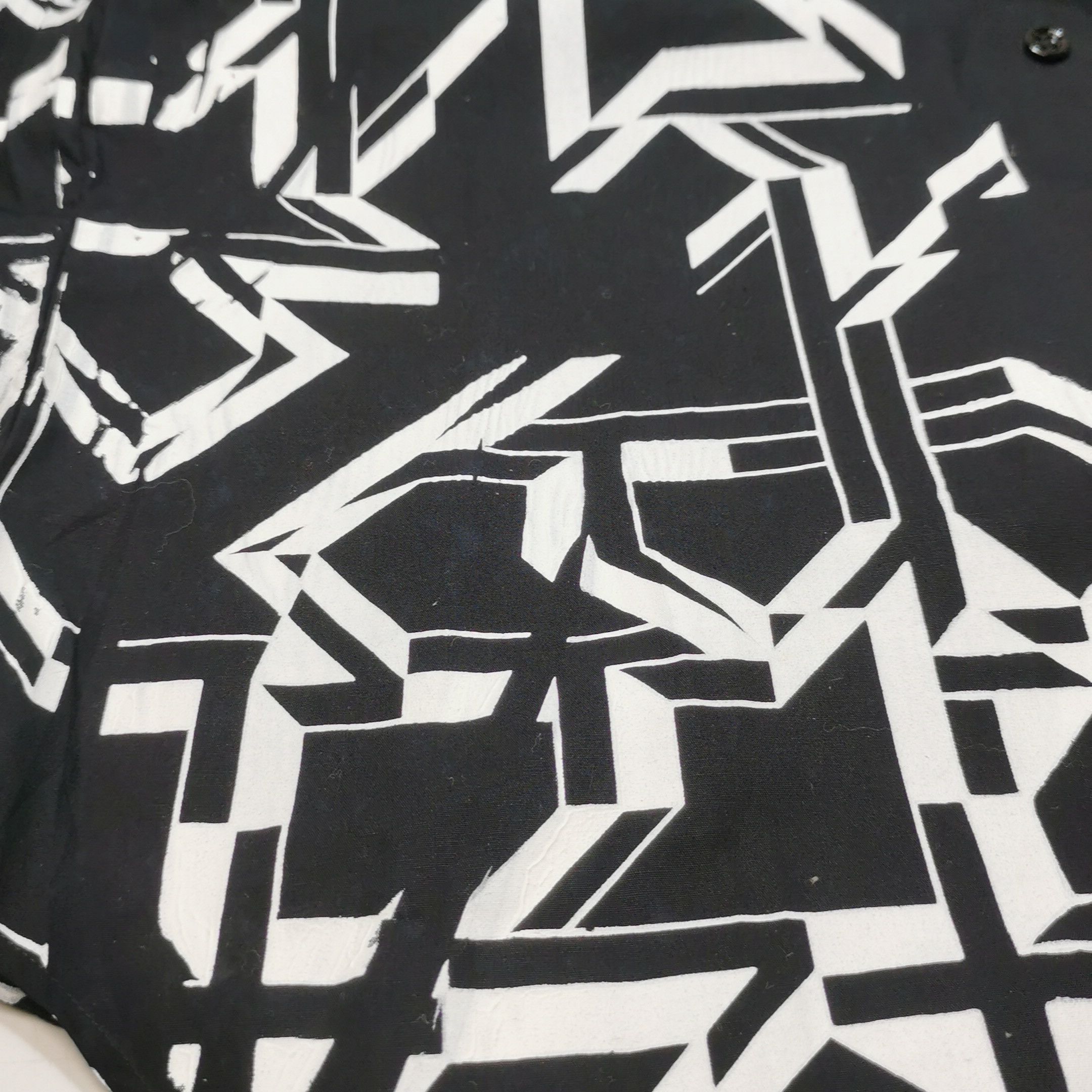 Dior Dior Men m Button Ups Size US M / EU 48-50 / 2 - 11 Thumbnail