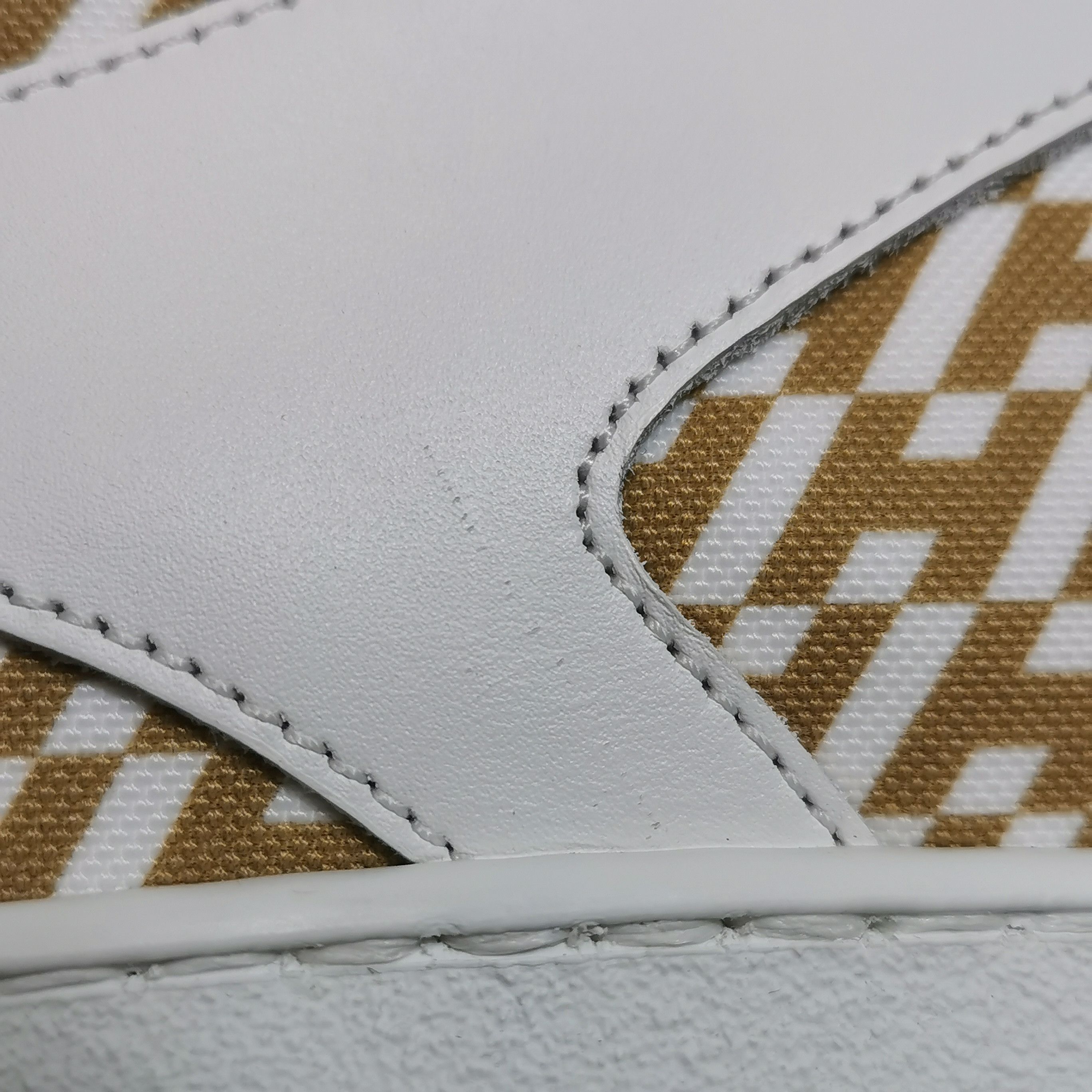 Hermes Hermes Men 9 Lowtop Sneakers Size US 9 / EU 42 - 8 Thumbnail