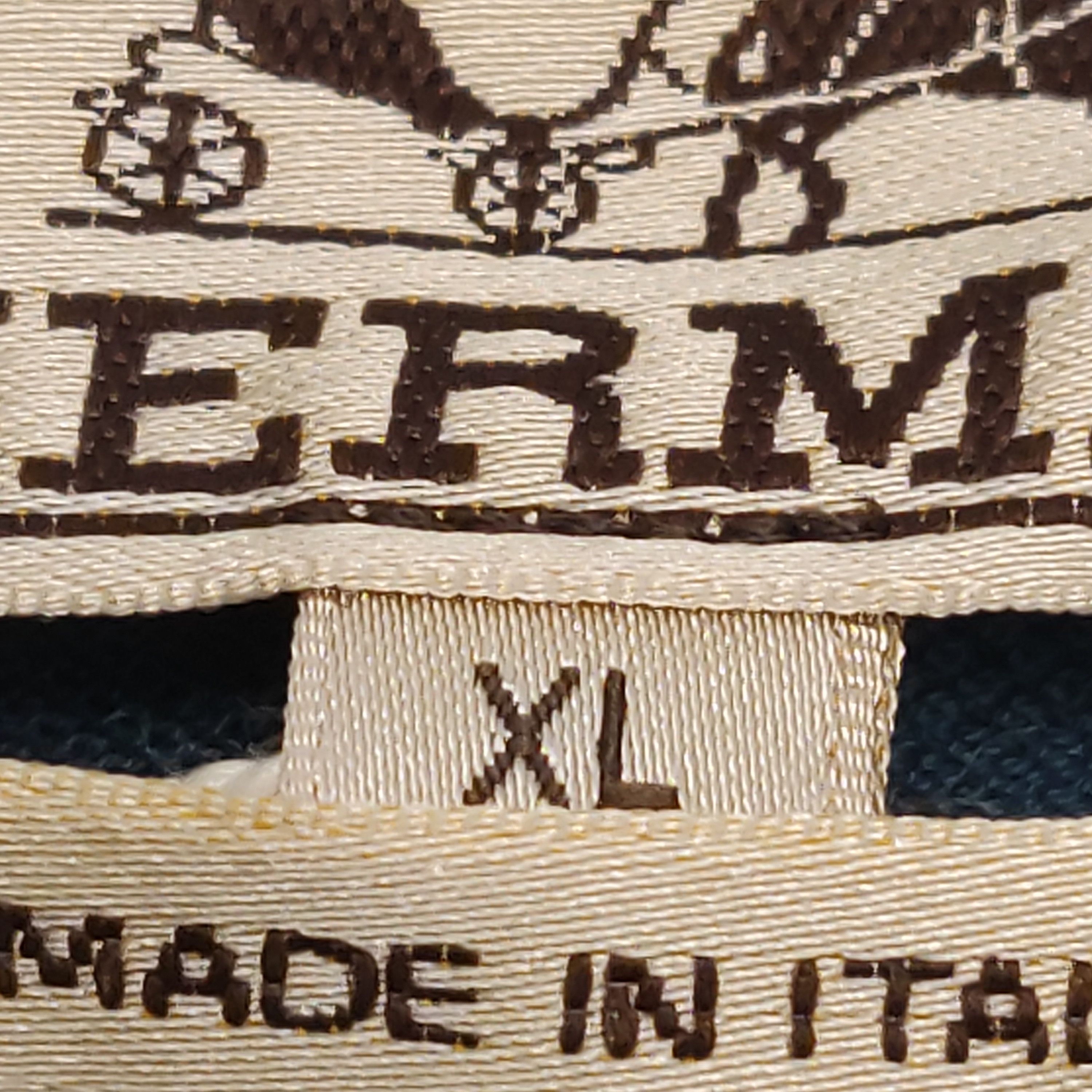 Hermes Hermes Men xl Short Sleeve Shirts Size US XL / EU 56 / 4 - 6 Thumbnail