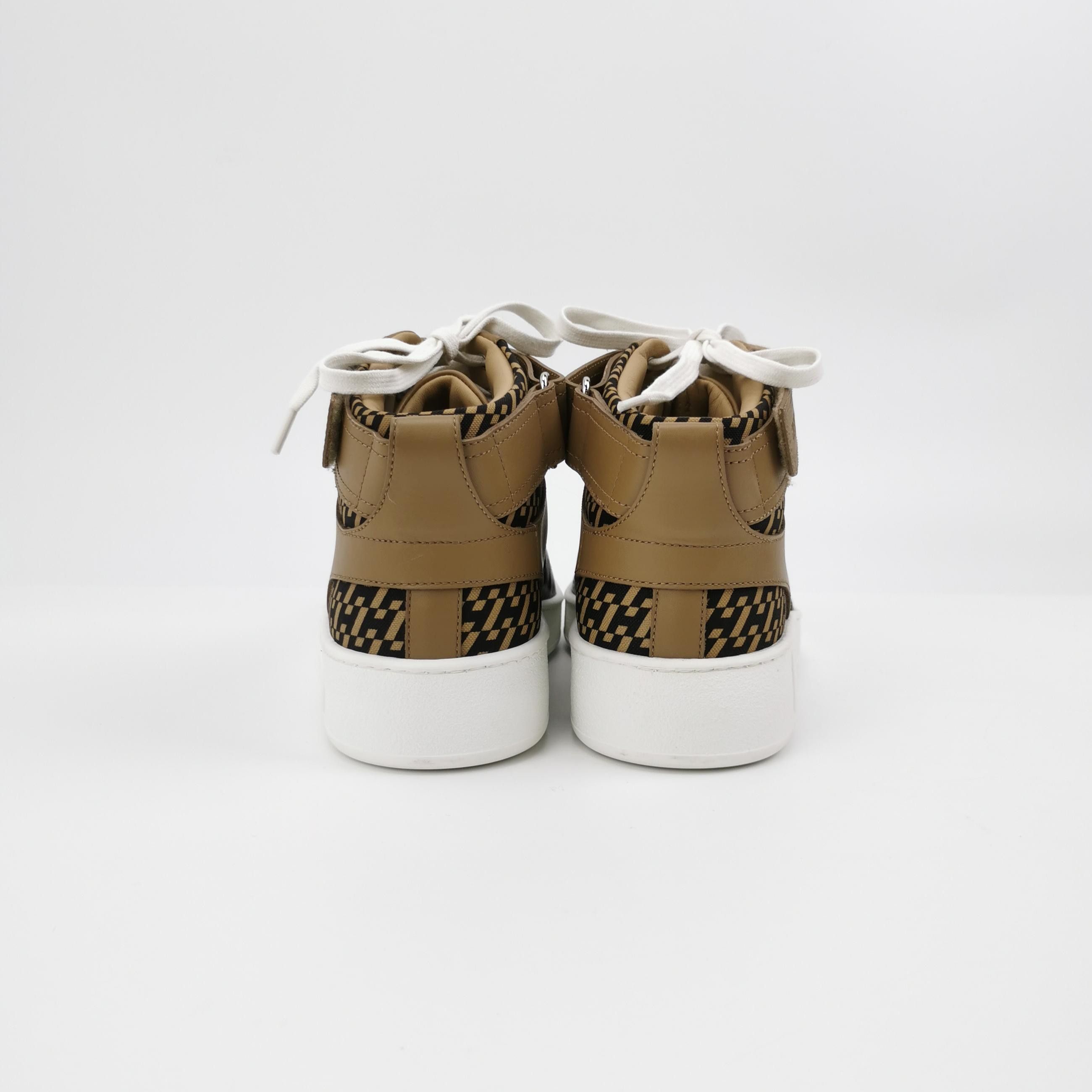 Hermes Hermes Men 9 Lowtop Sneakers Size US 9 / EU 42 - 4 Thumbnail