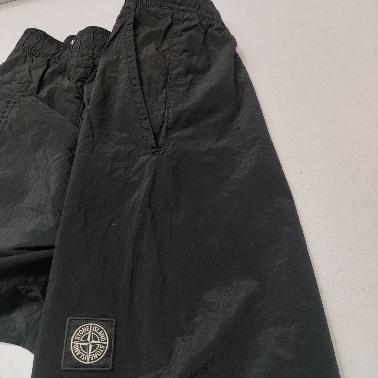 Stone Island Stone Island Nylon Metal Shorts Size XXL Size US 38 / EU 54 - 13 Thumbnail
