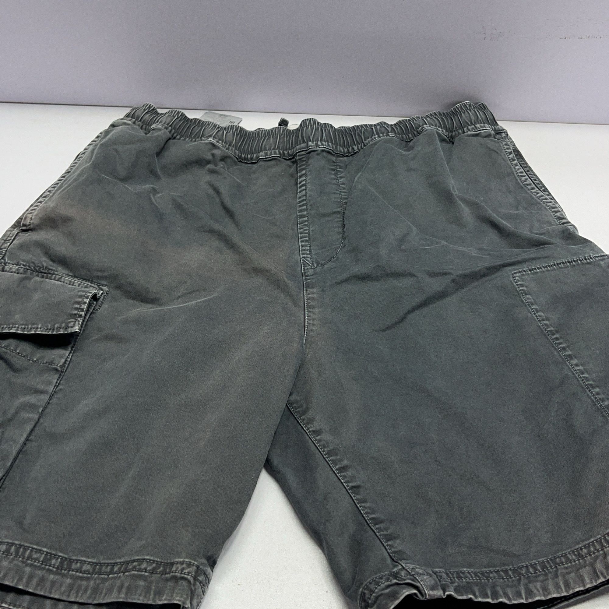 Stone Island Stone Island Logo Patch Cargo Shorts Size 33 Size US 33 - 8 Thumbnail