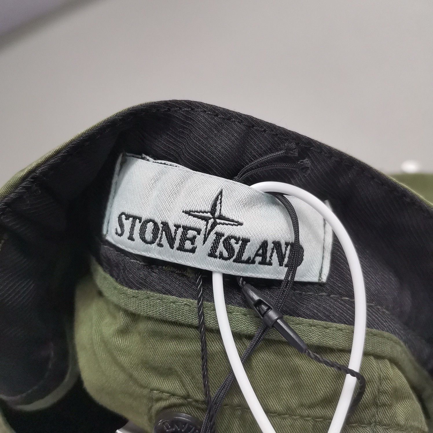 Stone Island Stone Island Olive Cargo Shorts Size 30 Size US 30 / EU 46 - 3 Thumbnail