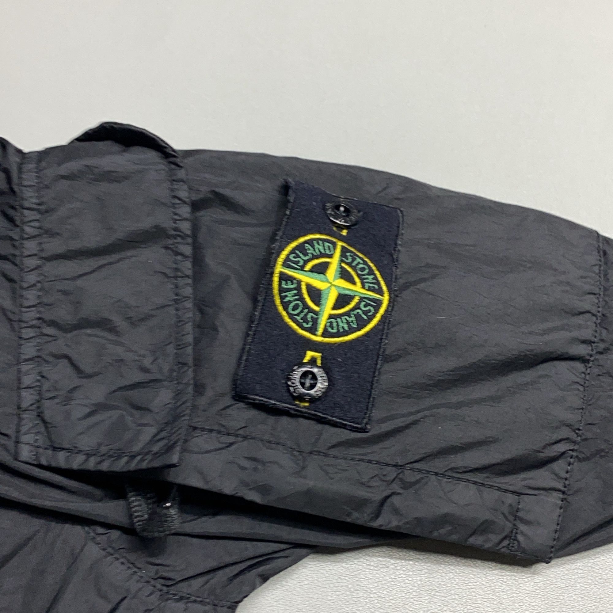 Stone Island Stone Island Nylon Jacket Size L Size US L / EU 52-54 / 3 - 18 Thumbnail