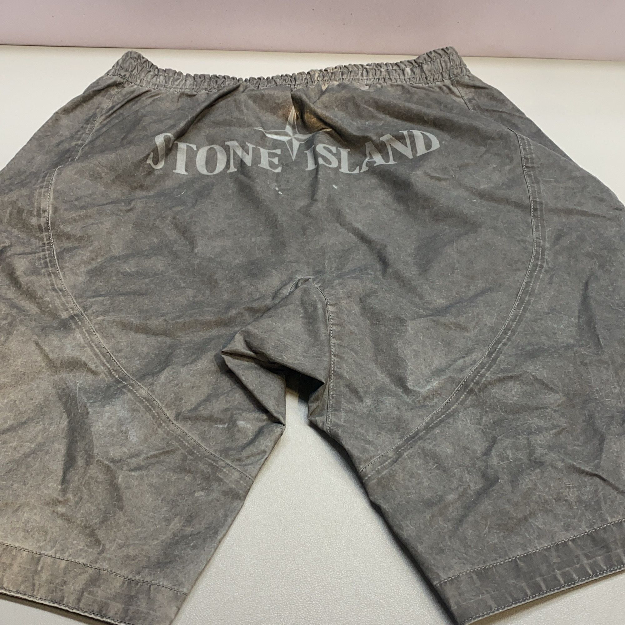 Stone Island Stone Island Plated Reflective Shorts Size 29 Size US 29 - 5 Thumbnail