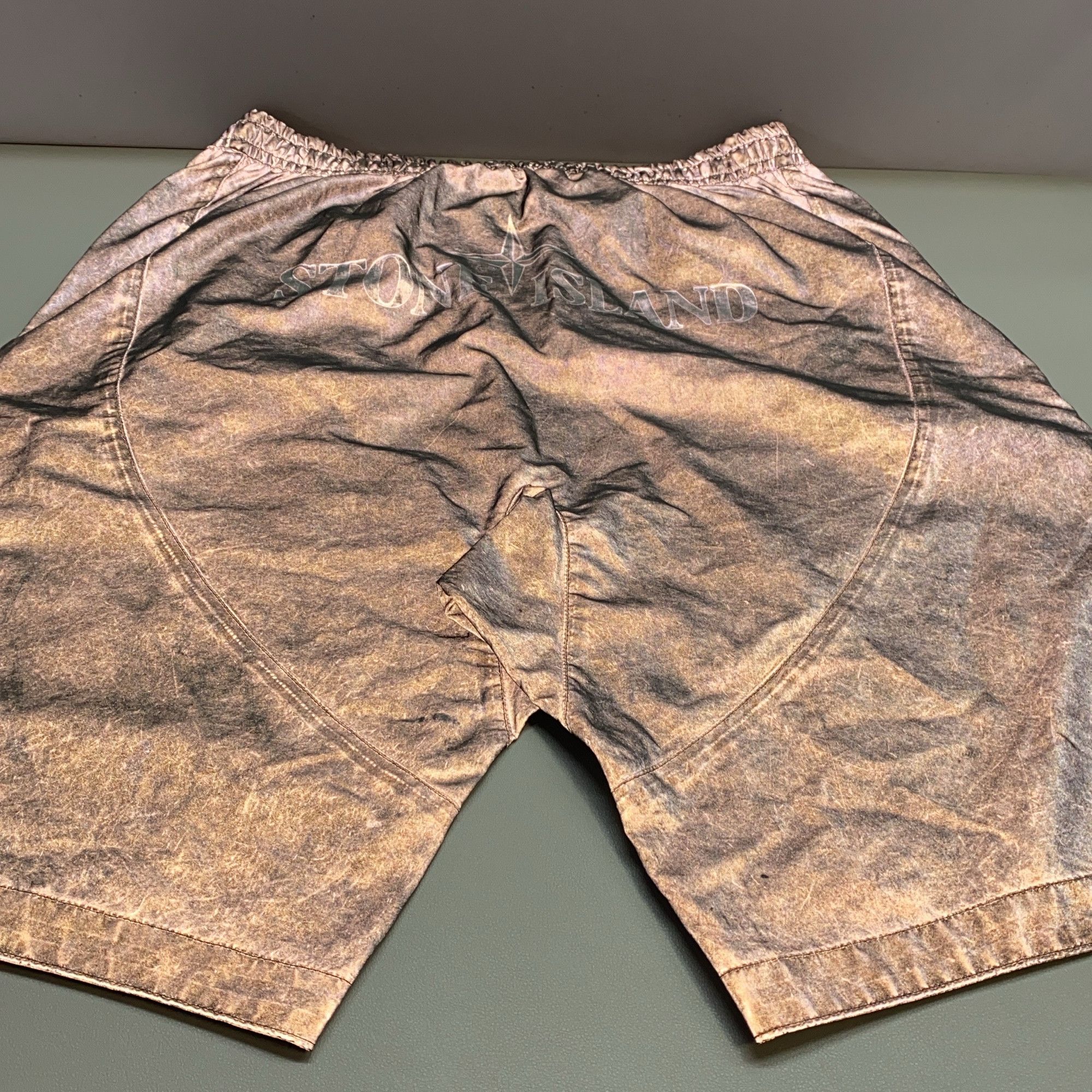 Stone Island Stone Island Plated Reflective Shorts Size 29 Size US 29 - 13 Thumbnail
