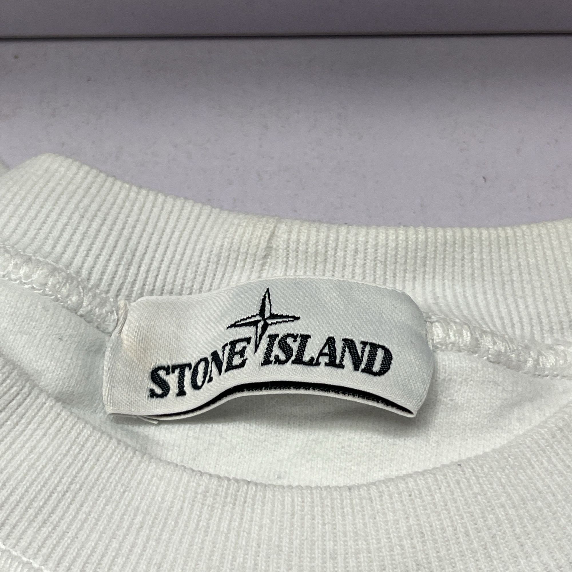 Stone Island Stone Island Logo Patch Sweatshirt Size L Size US L / EU 52-54 / 3 - 3 Thumbnail