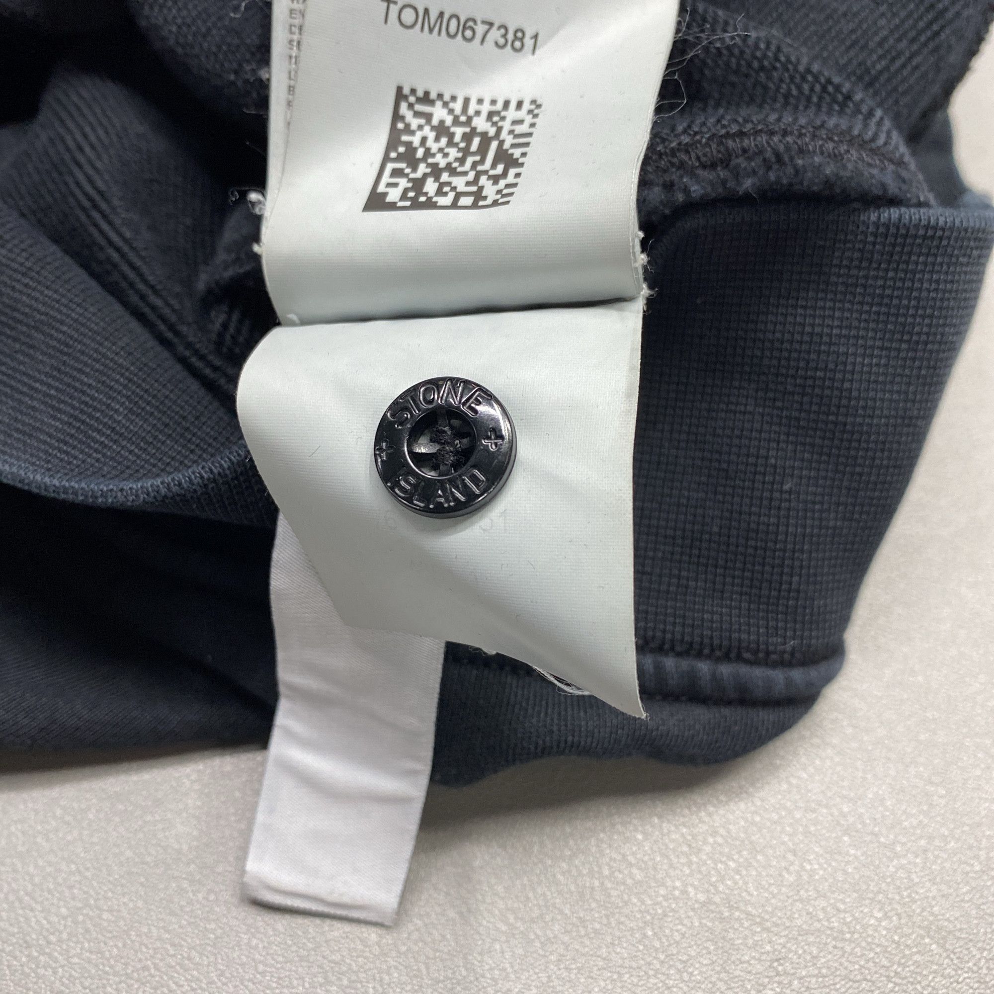 Stone Island Stone Island Crewneck Sweatshirt Size L Size US L / EU 52-54 / 3 - 9 Thumbnail