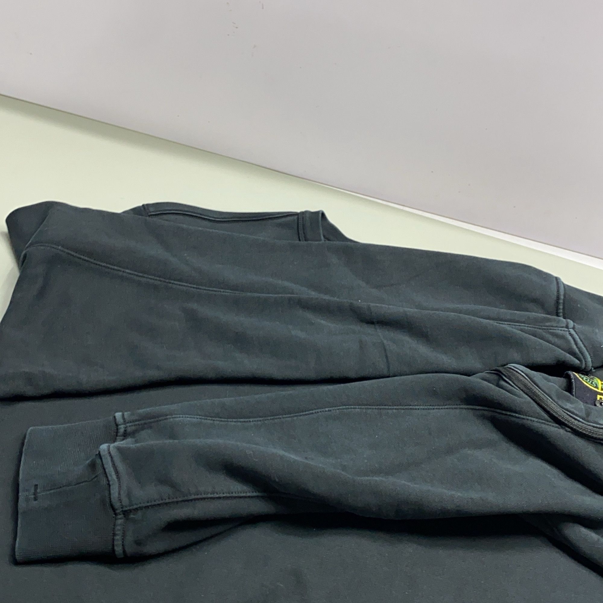 Stone Island Stone Island Crewneck Sweatshirt Size L Size US L / EU 52-54 / 3 - 17 Thumbnail