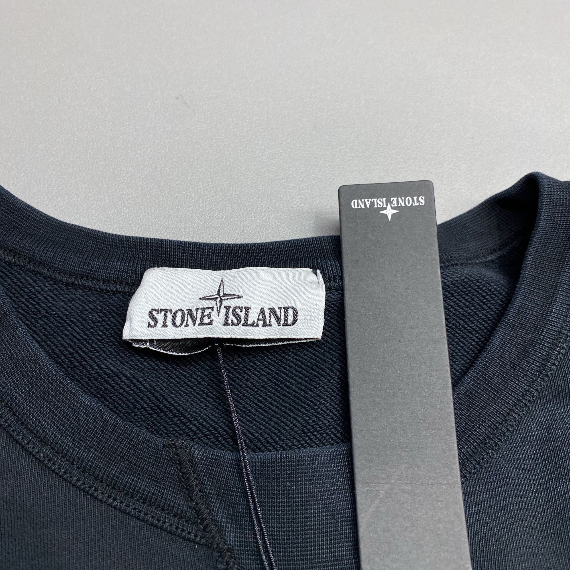 Stone Island Stone Island Crewneck Sweatshirt Size L Size US L / EU 52-54 / 3 - 4 Thumbnail