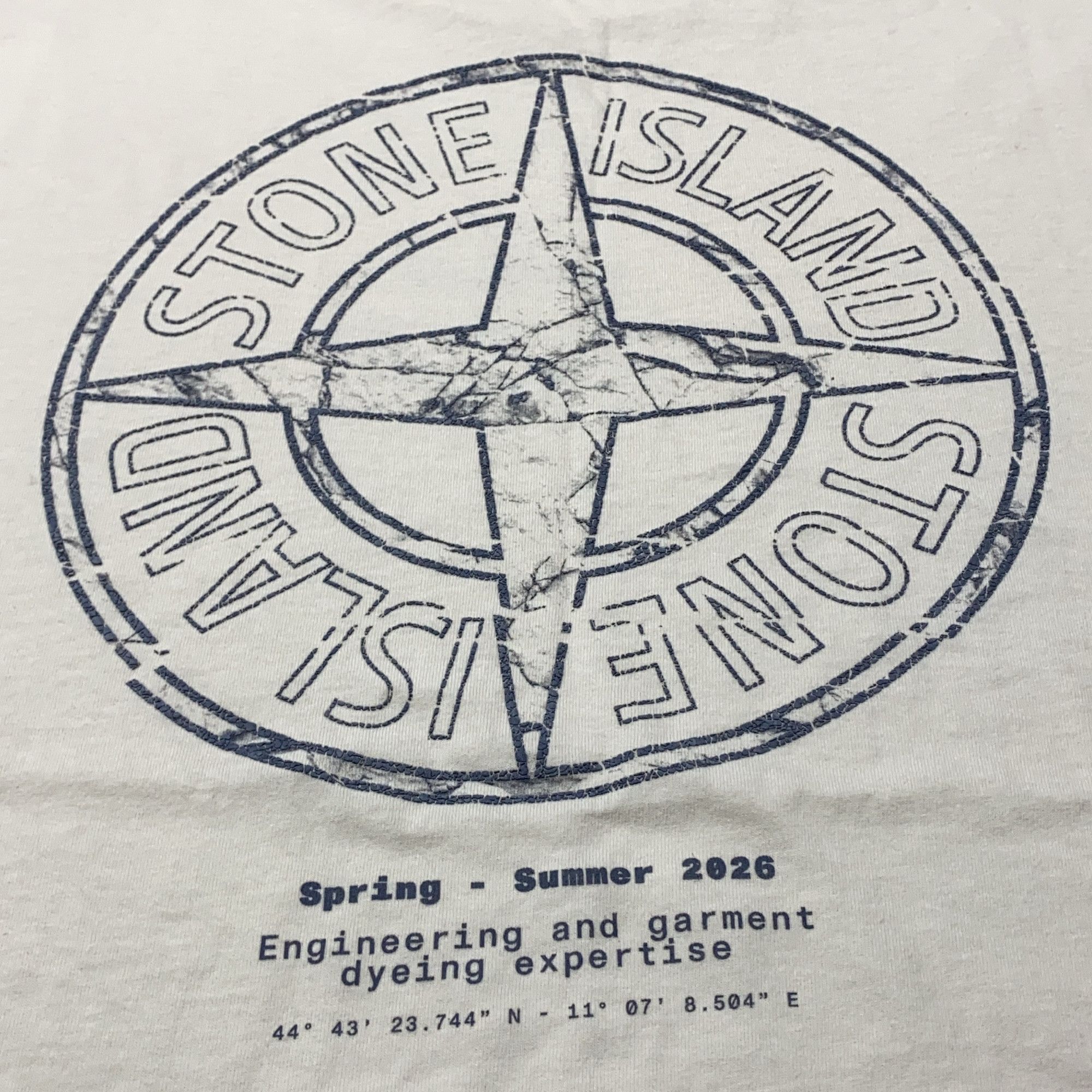 Stone Island STONE ISLAND Compass Graphic T-Shirt Size L Size US L / EU 52-54 / 3 - 12 Thumbnail