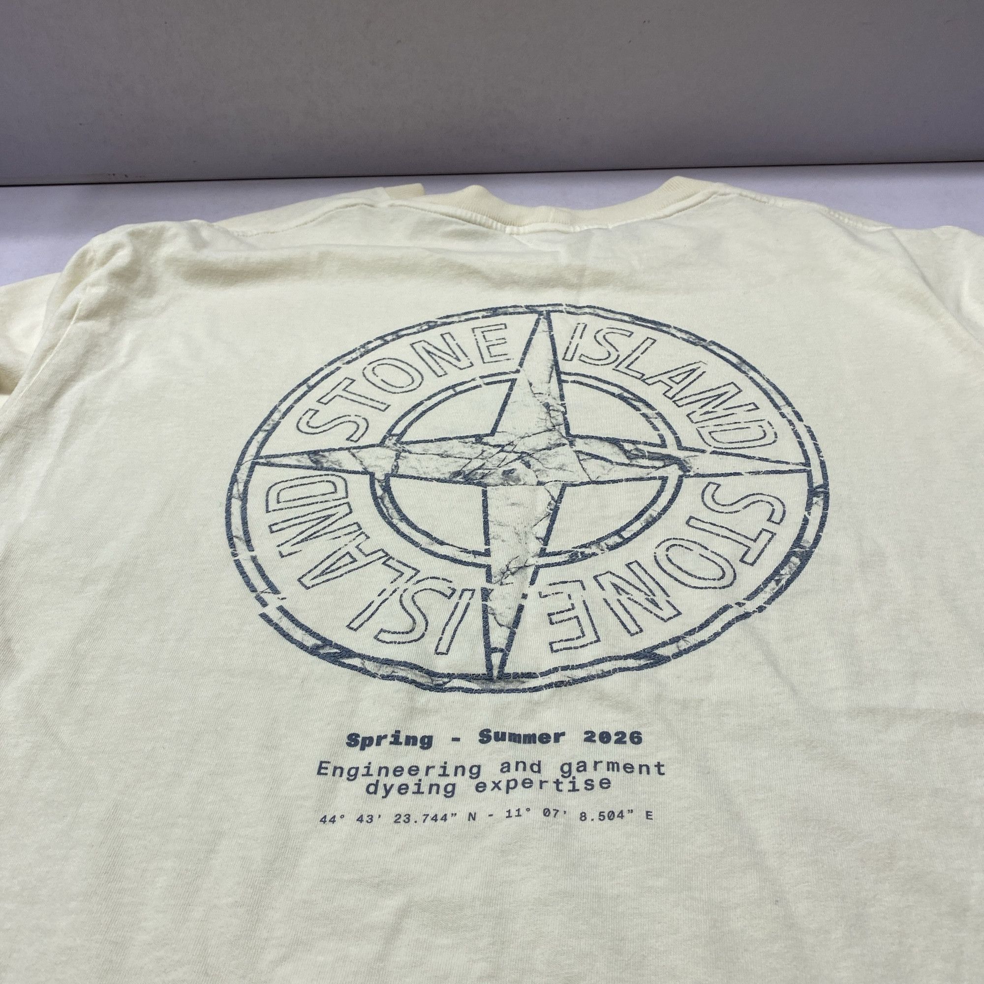 Stone Island STONE ISLAND Compass Graphic T-Shirt Size L Size US L / EU 52-54 / 3 - 7 Thumbnail