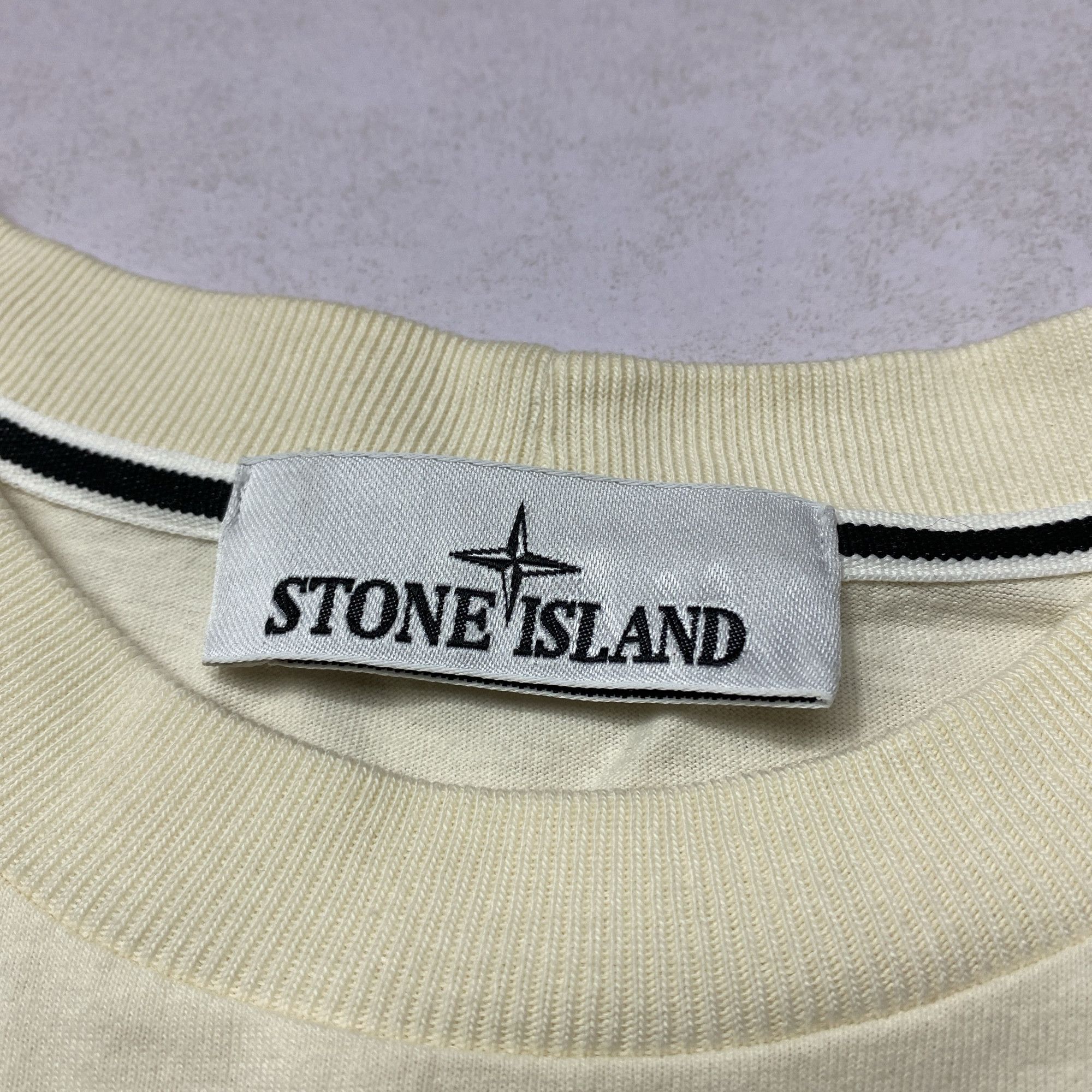 Stone Island STONE ISLAND Compass Graphic T-Shirt Size L Size US L / EU 52-54 / 3 - 3 Thumbnail