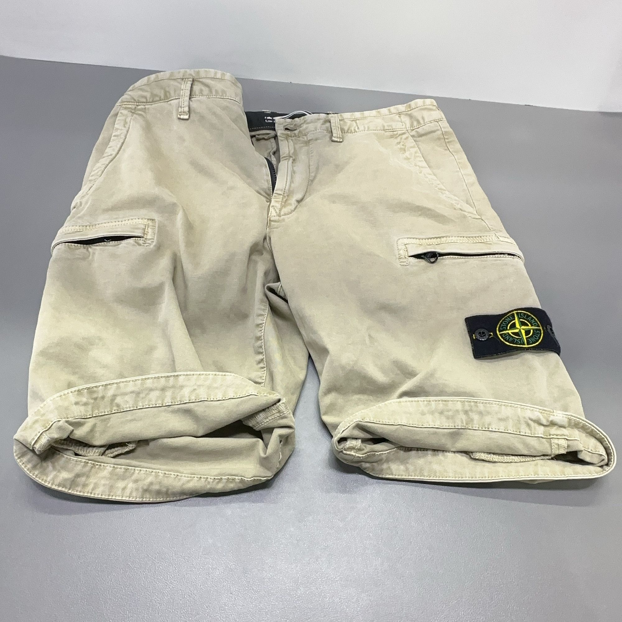 Stone Island Stone Island Logo Patch Cargo Shorts Size 30 Size US 30 / EU 46 - 7 Thumbnail