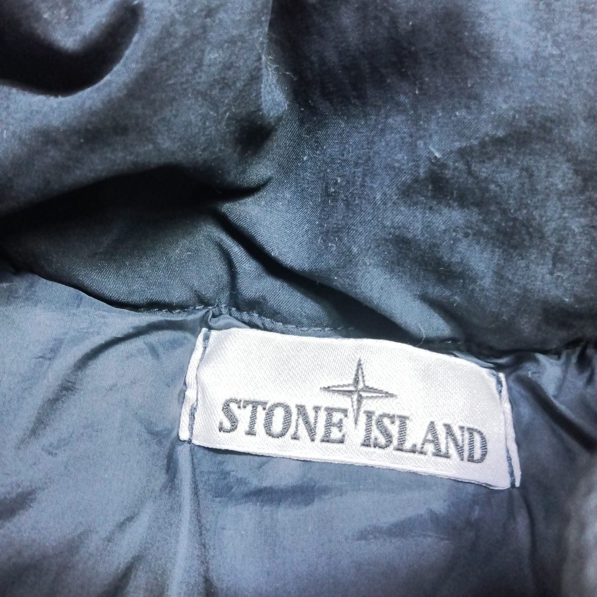 Stone Island Stone Island Badge Puffer Jacket Size M Size US M / EU 48-50 / 2 - 4 Thumbnail