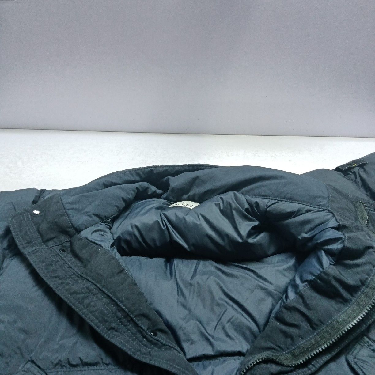 Stone Island Stone Island Badge Puffer Jacket Size M Size US M / EU 48-50 / 2 - 7 Thumbnail