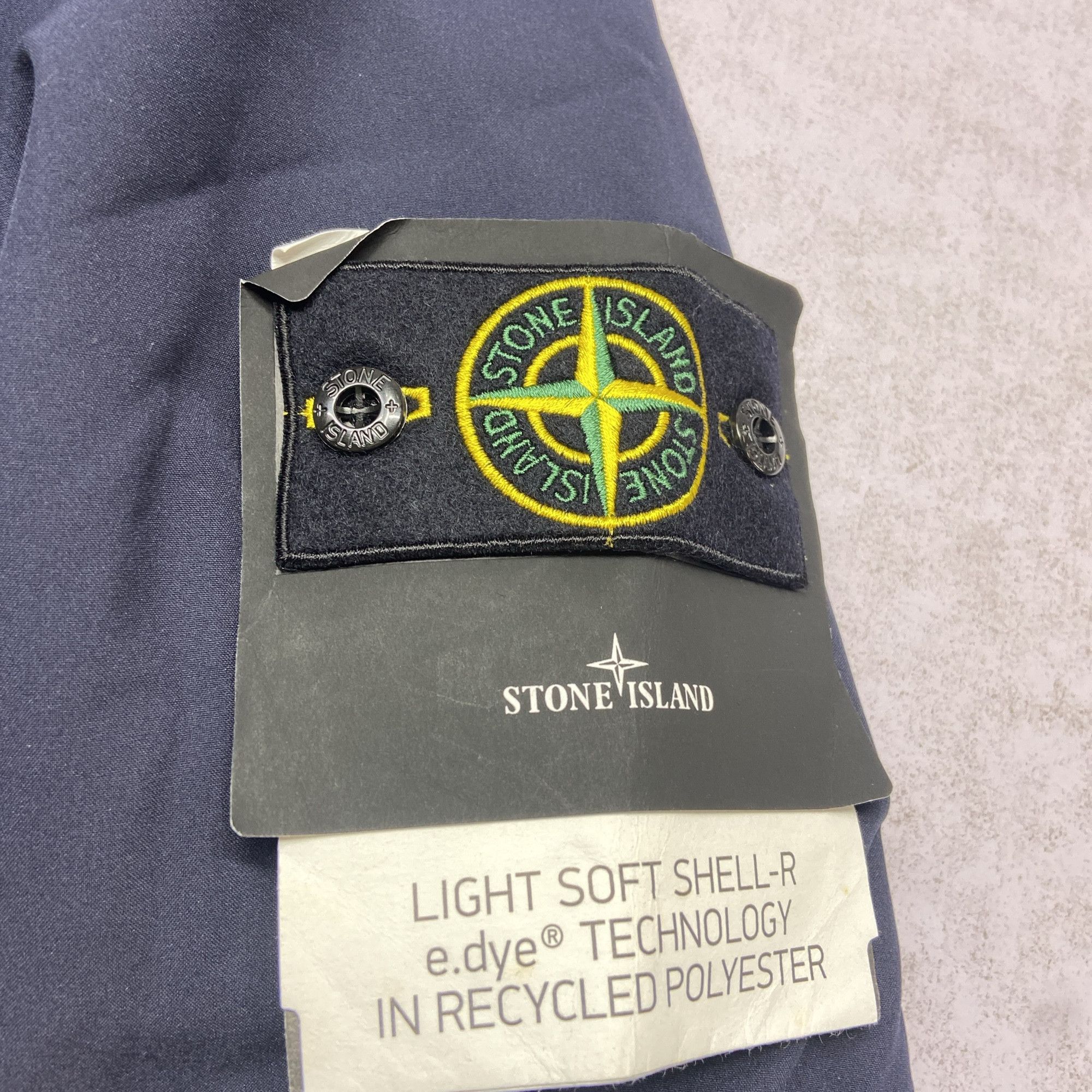 Stone Island Stone Island Light Soft Shell-R Hooded Jacket M Size US M / EU 48-50 / 2 - 6 Thumbnail