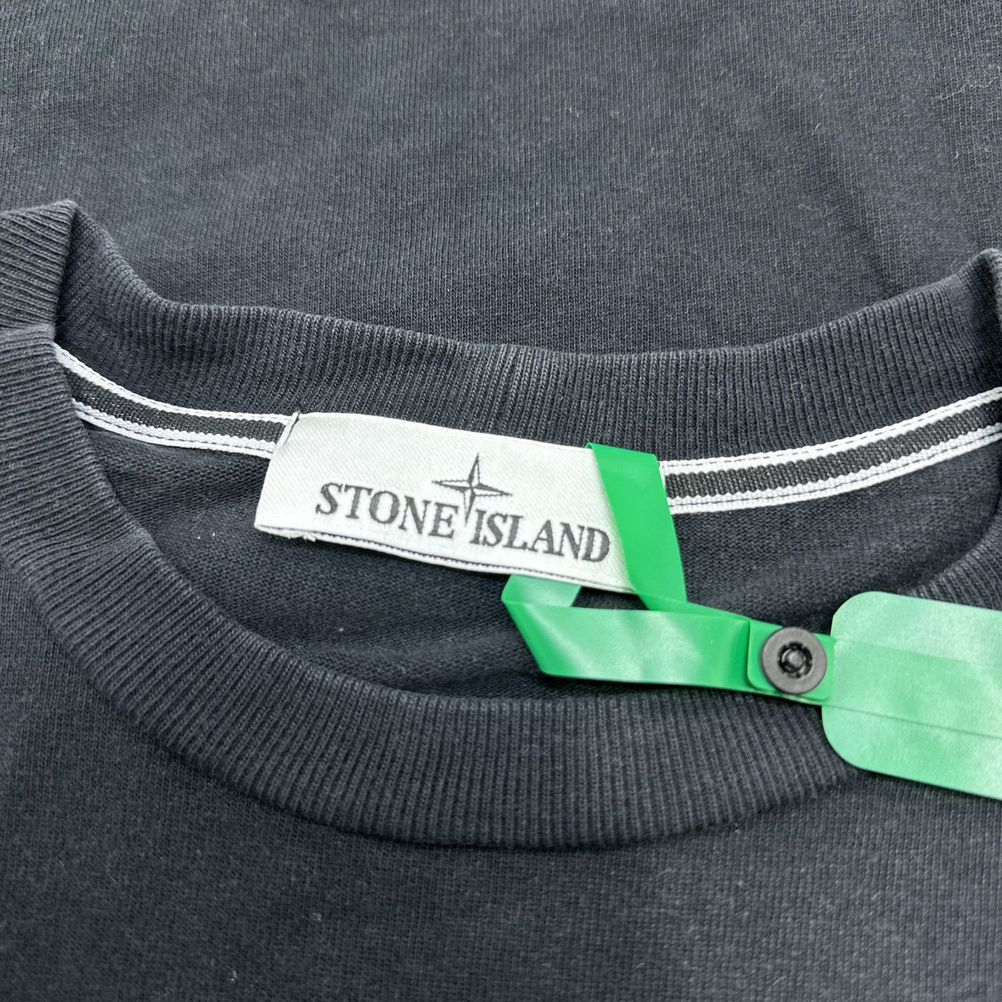 Stone Island Stone Island Logo Graphic T-Shirt Size S Size US S / EU 44-46 / 1 - 3 Thumbnail