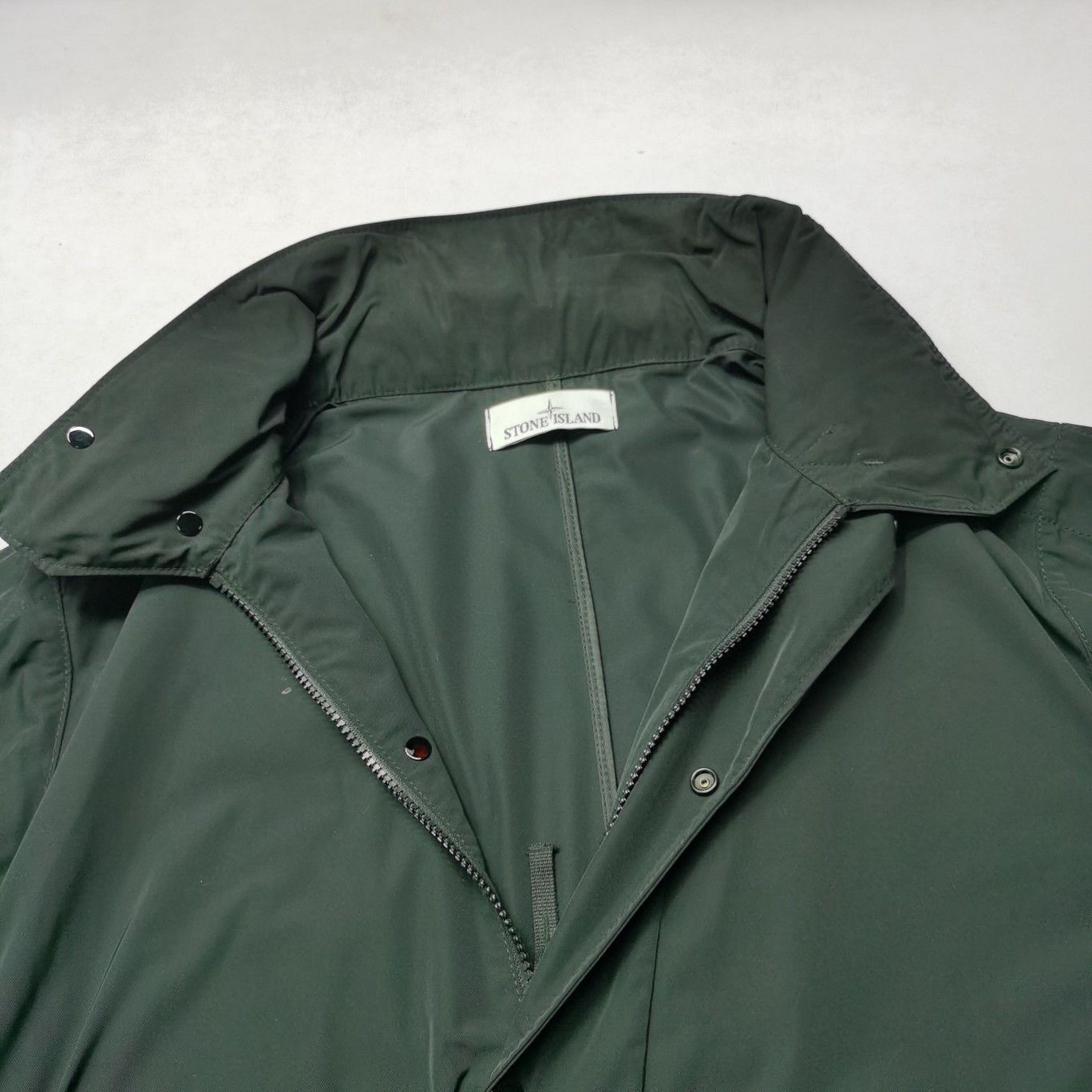 Stone Island Stone Island Logo Patch Light Jacket Size L Size US L / EU 52-54 / 3 - 8 Thumbnail