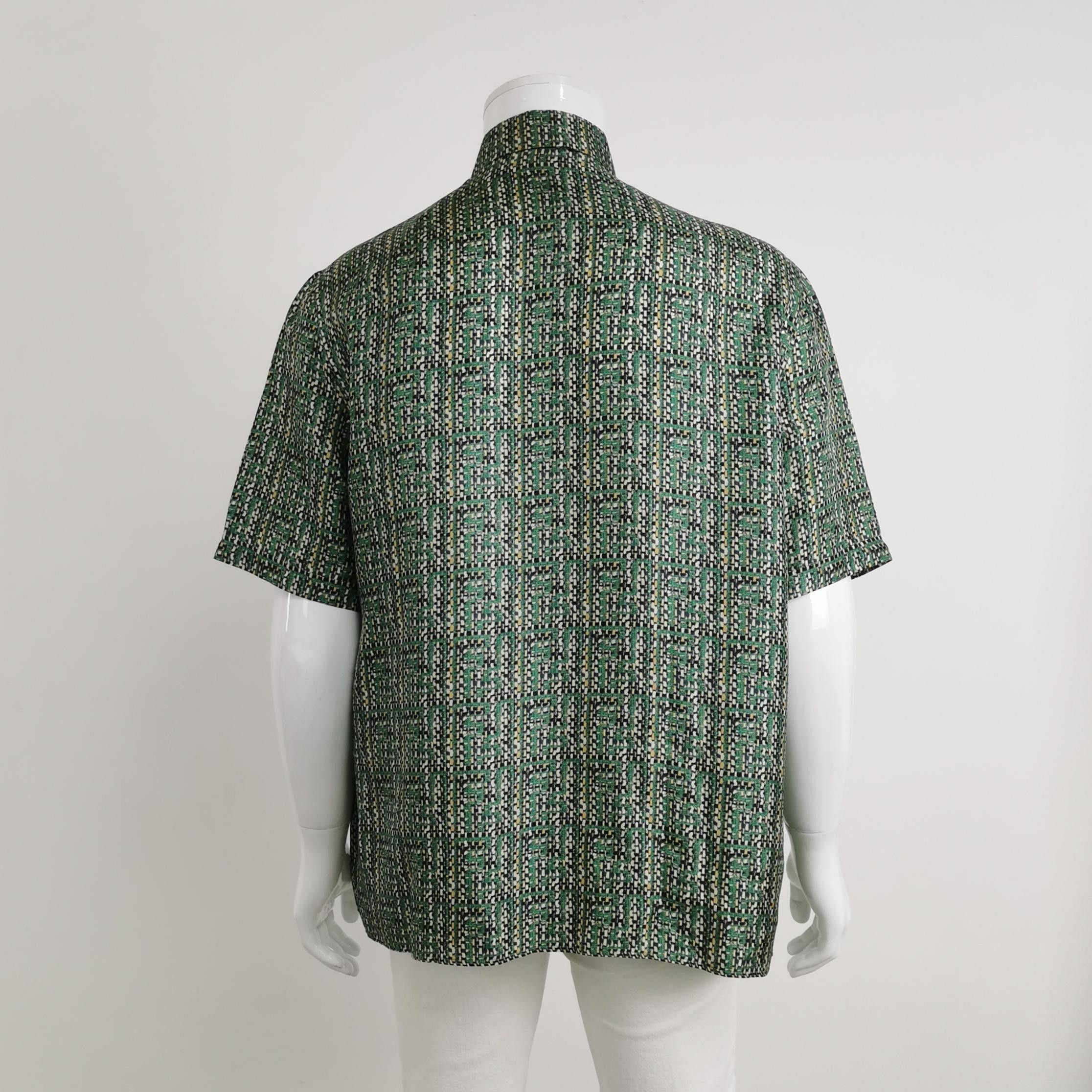 Fendi Fendi Men xl Button Ups Size US XL / EU 56 / 4 - 2 Thumbnail