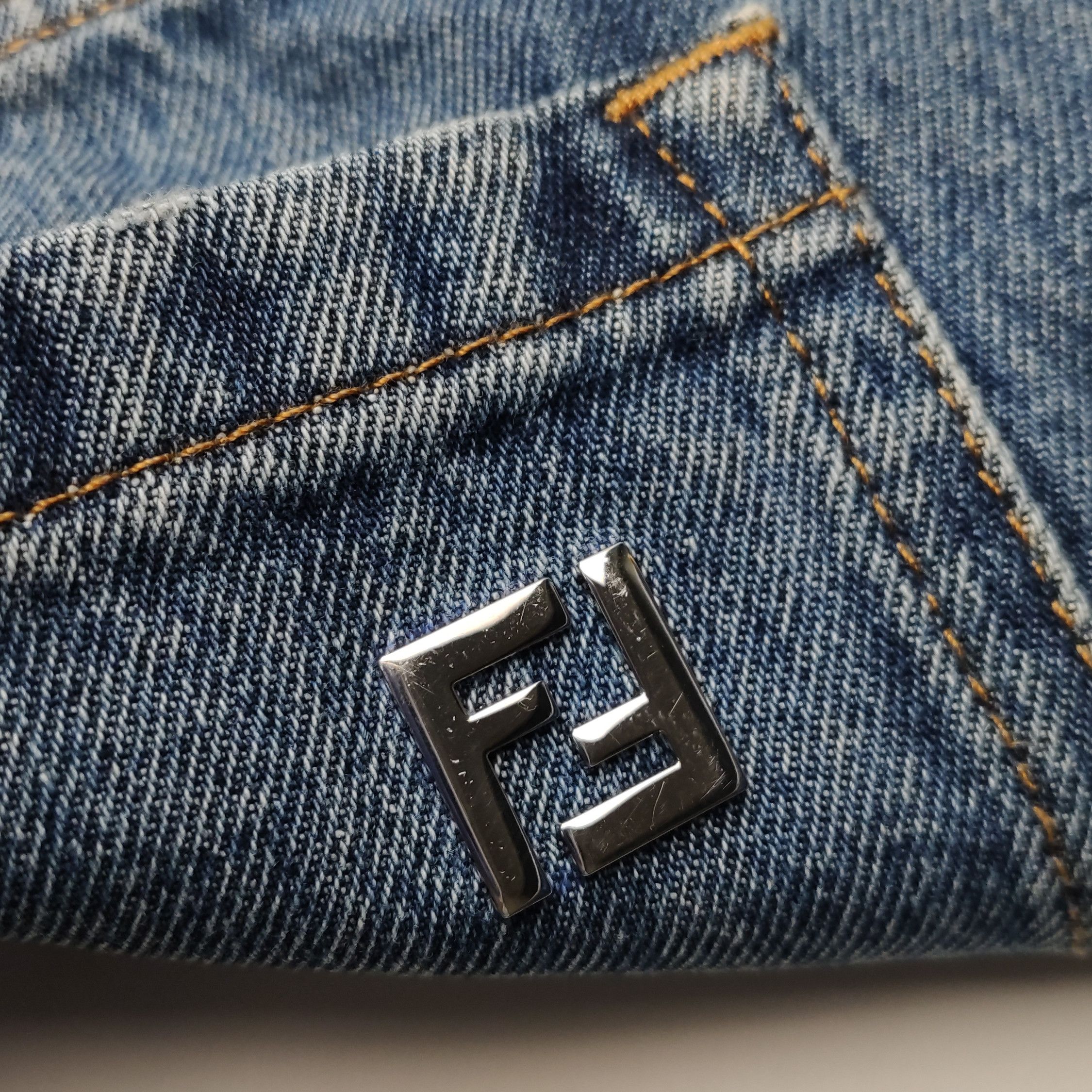 Fendi Fendi Men 32 Shorts Size US 32 / EU 48 - 9 Thumbnail