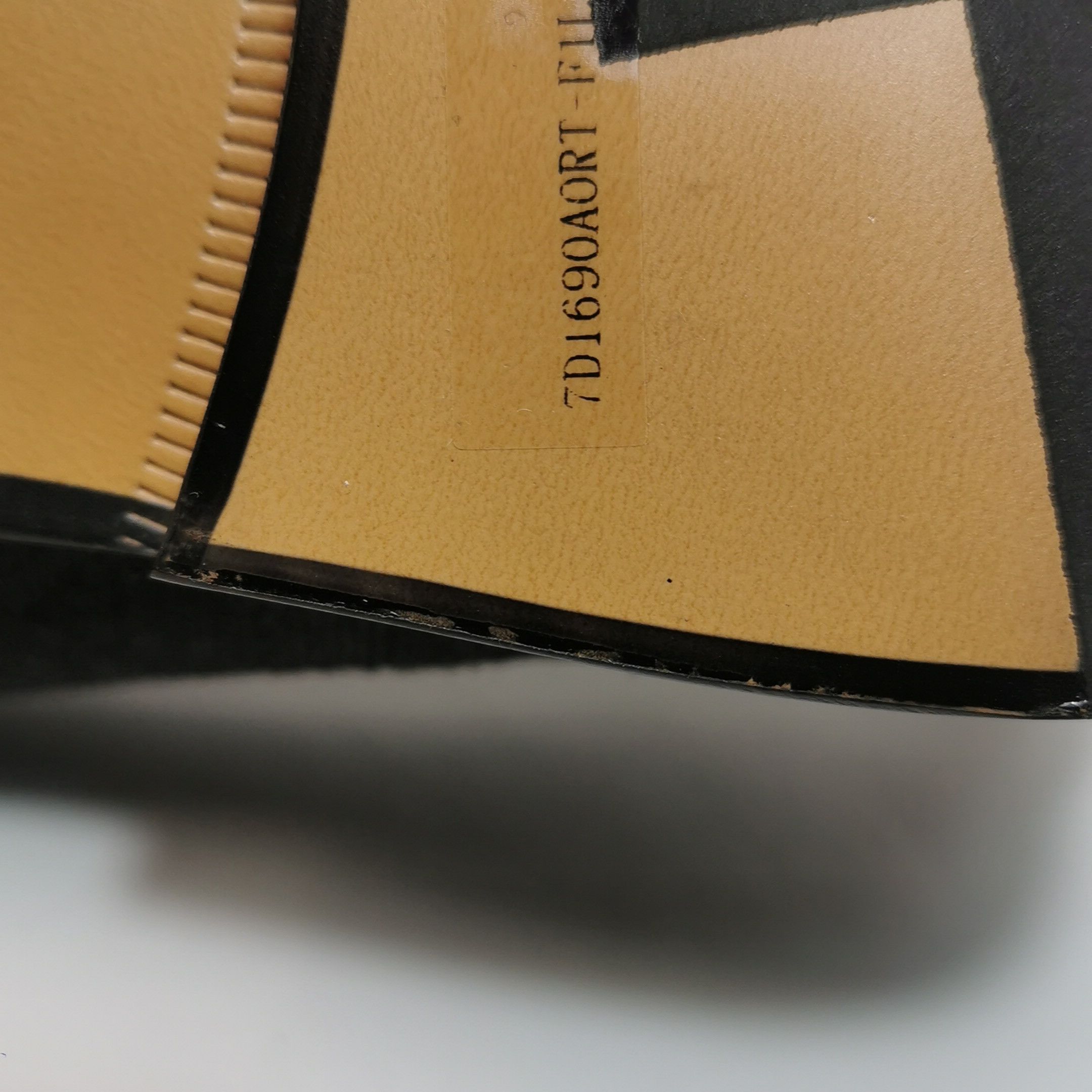 Fendi Fendi Men 7 Leather Size US 7 / EU 40 - 10 Thumbnail