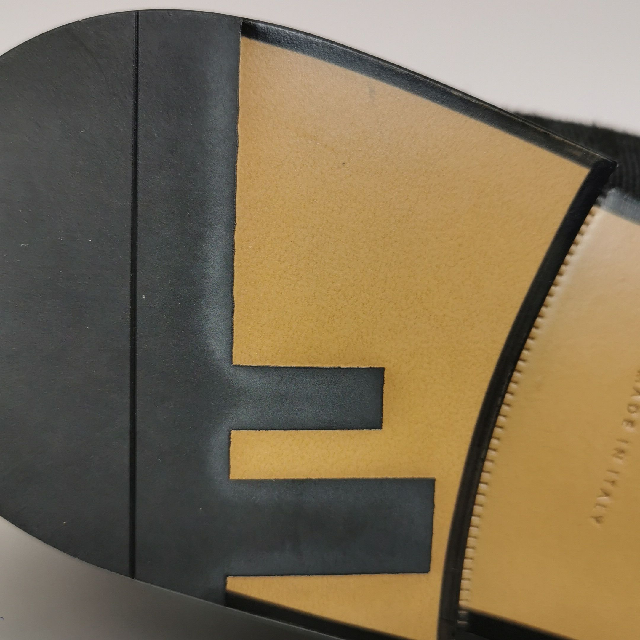 Fendi Fendi Men 10 Leather Size US 10 / EU 43 - 8 Thumbnail