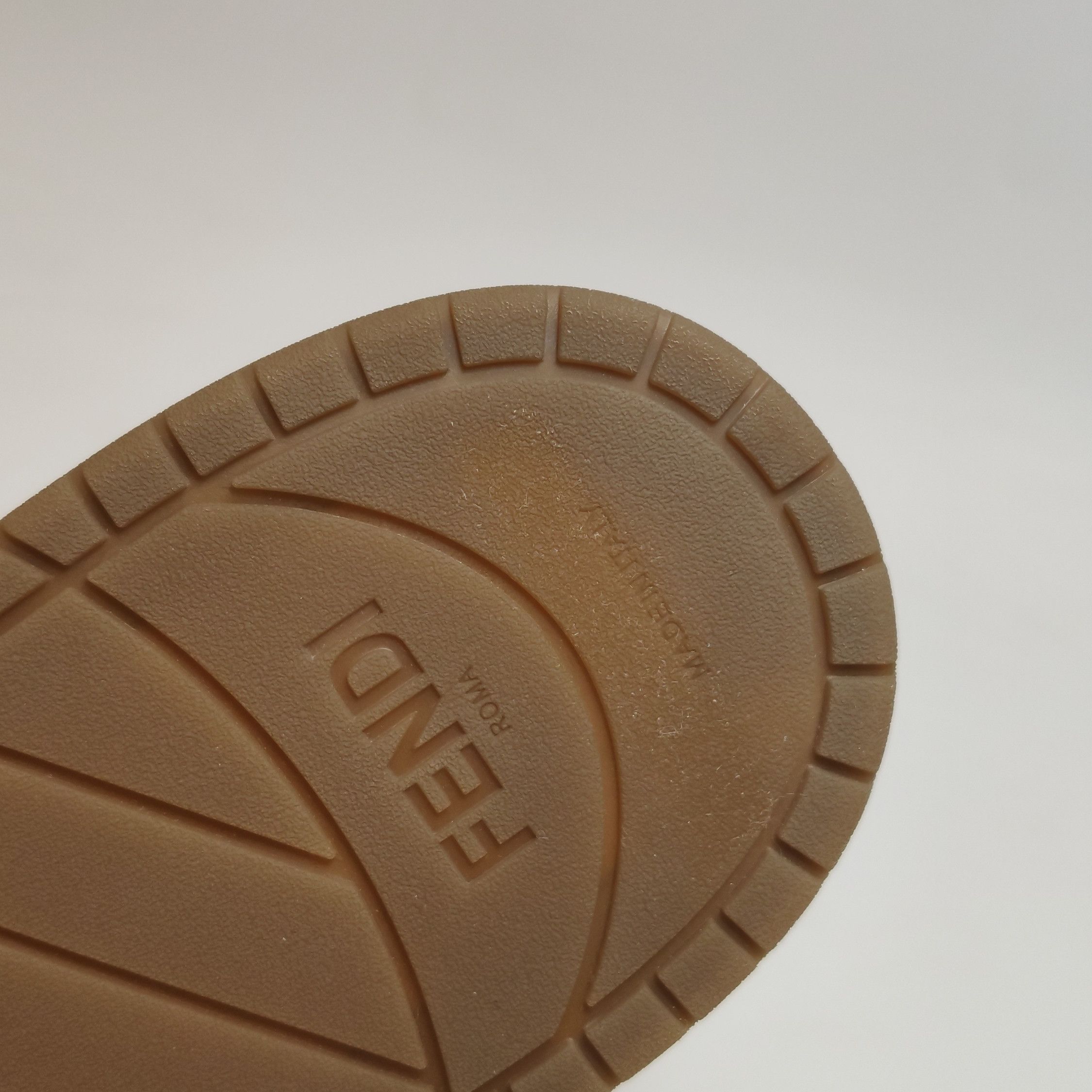 Fendi Fendi Men 8 Lowtop Sneakers Size US 8 / EU 41 - 10 Thumbnail