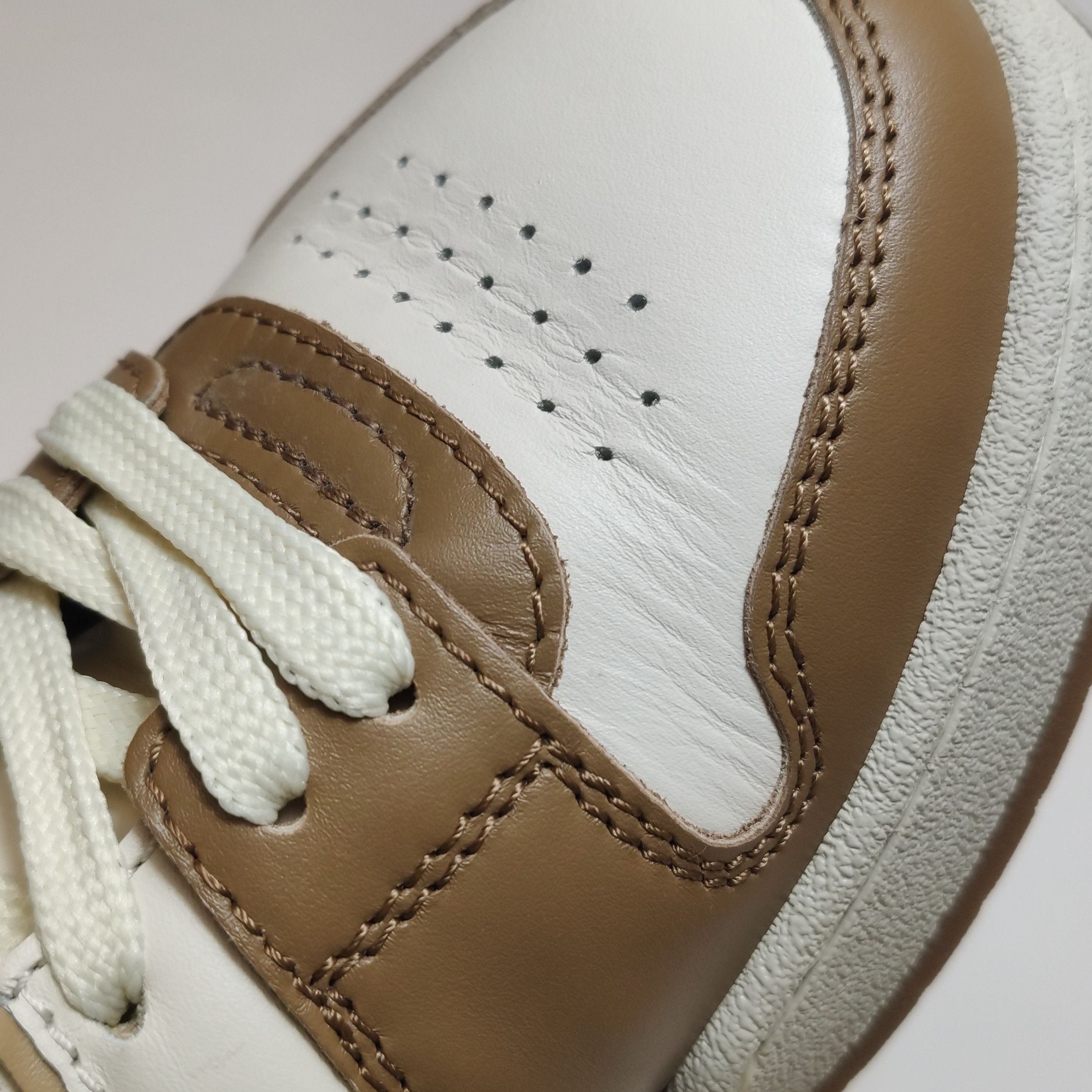 Fendi Fendi Men 8 Lowtop Sneakers Size US 8 / EU 41 - 12 Thumbnail