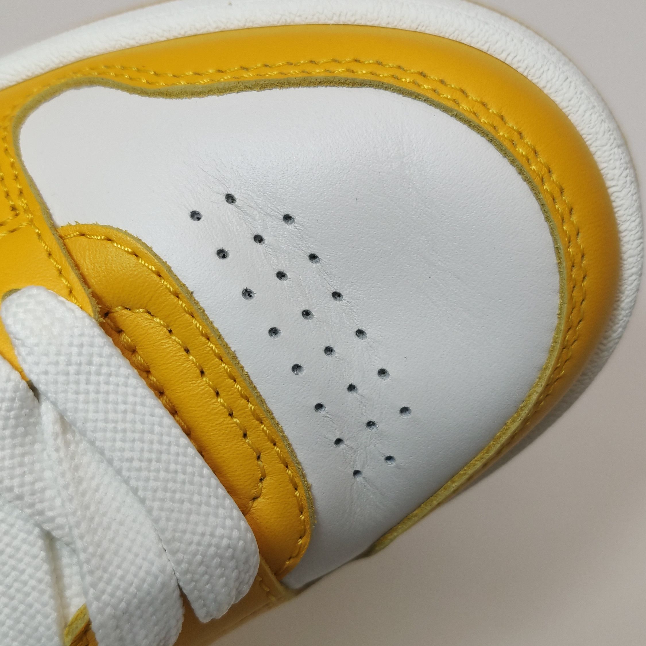 Fendi Fendi Men 7 Lowtop Sneakers Size US 7 / EU 40 - 12 Thumbnail