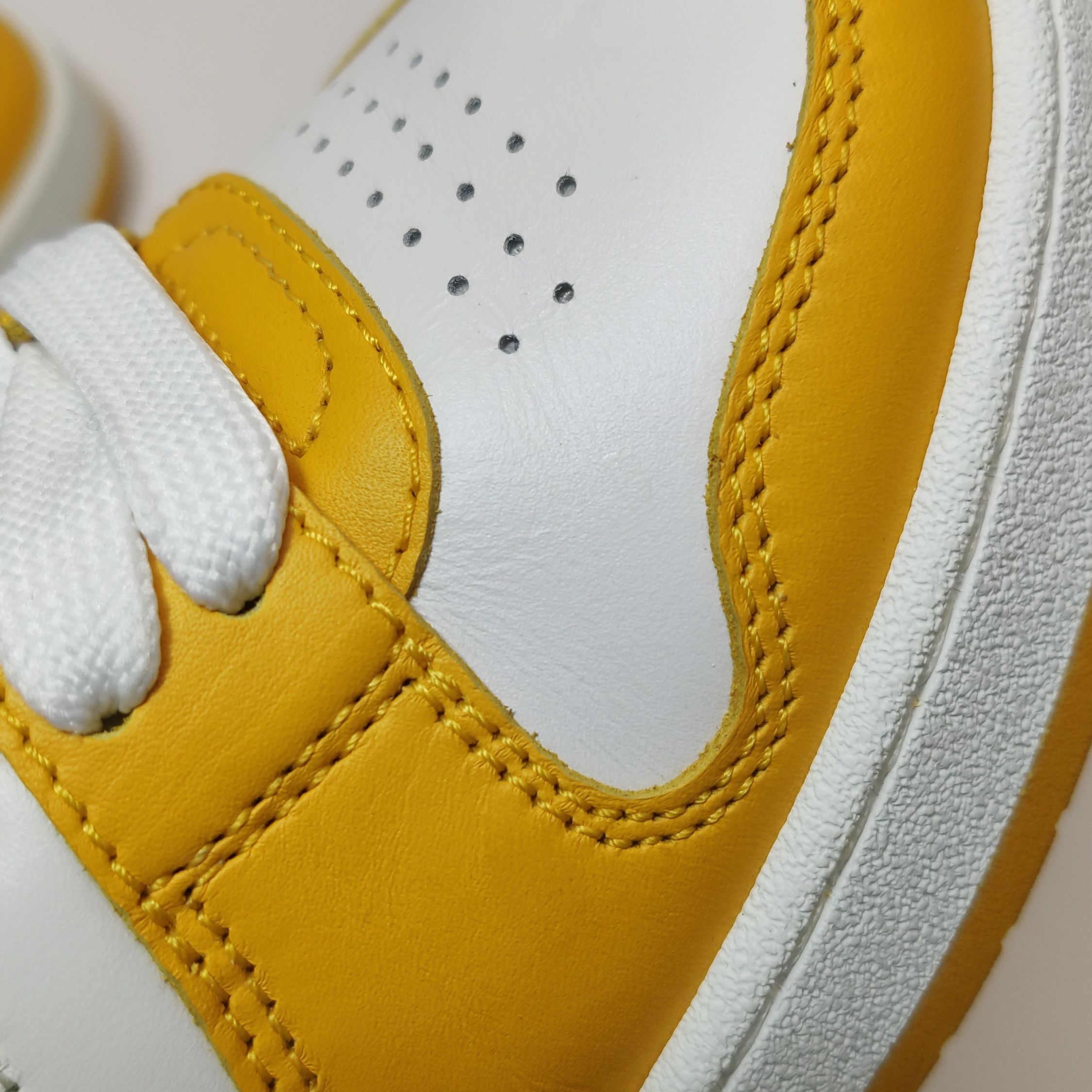 Fendi Fendi Men 7 Lowtop Sneakers Size US 7 / EU 40 - 13 Thumbnail