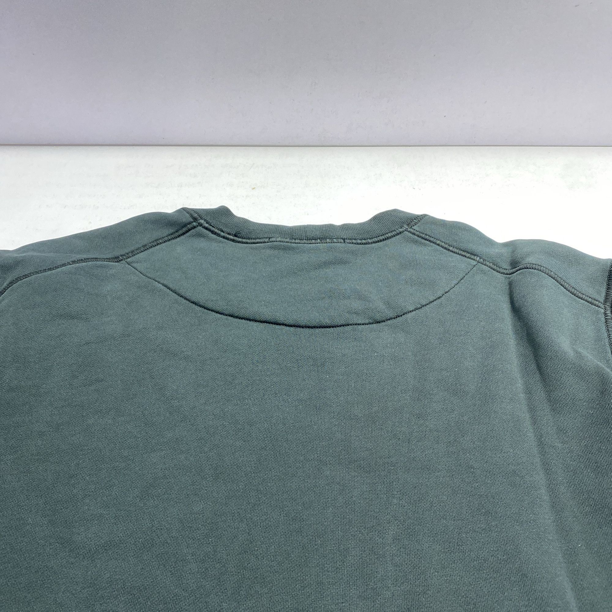 Stone Island Stone Island Compass Patch Sweatshirt Size L Size US L / EU 52-54 / 3 - 6 Thumbnail
