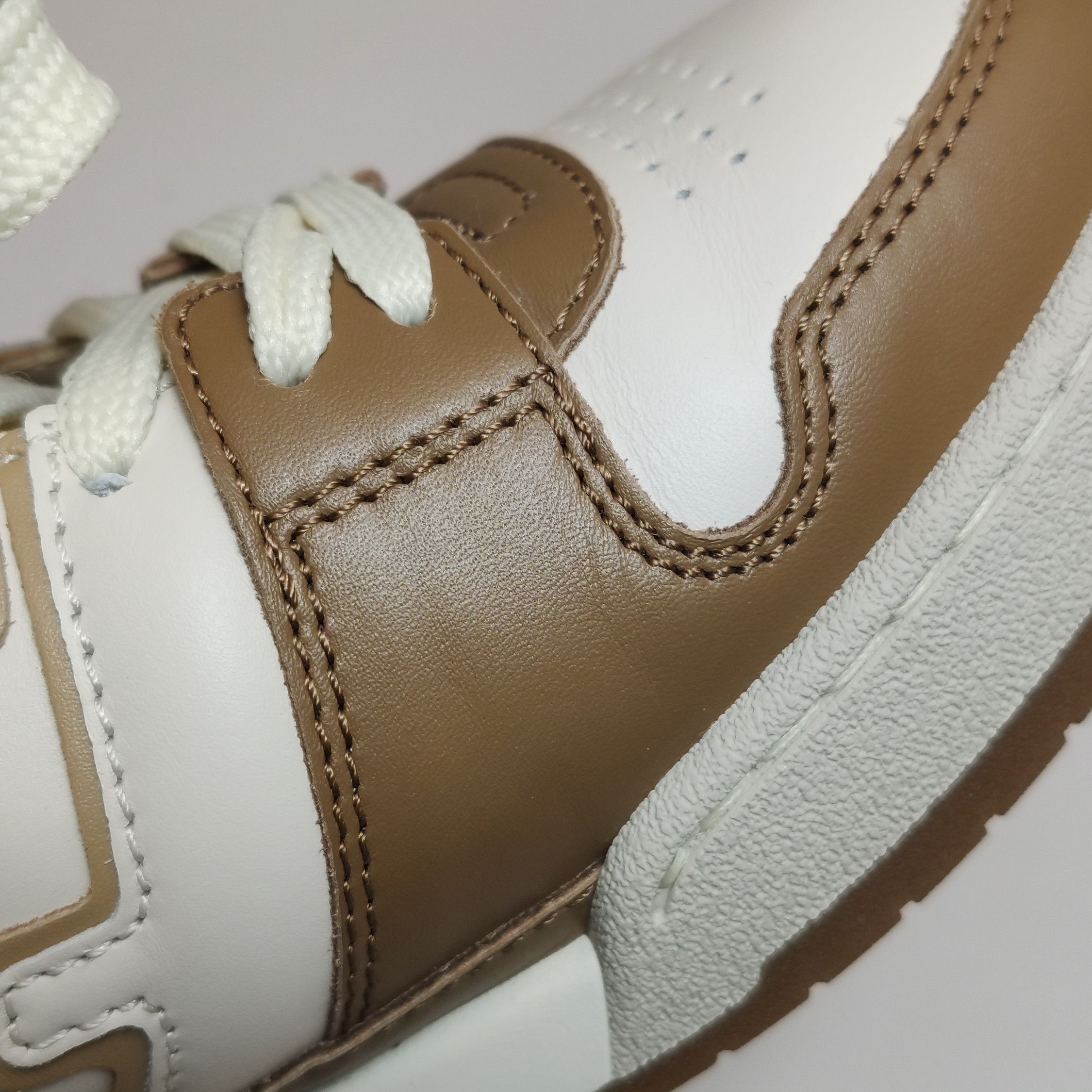 Fendi Fendi Men 8 Lowtop Sneakers Size US 8 / EU 41 - 11 Thumbnail