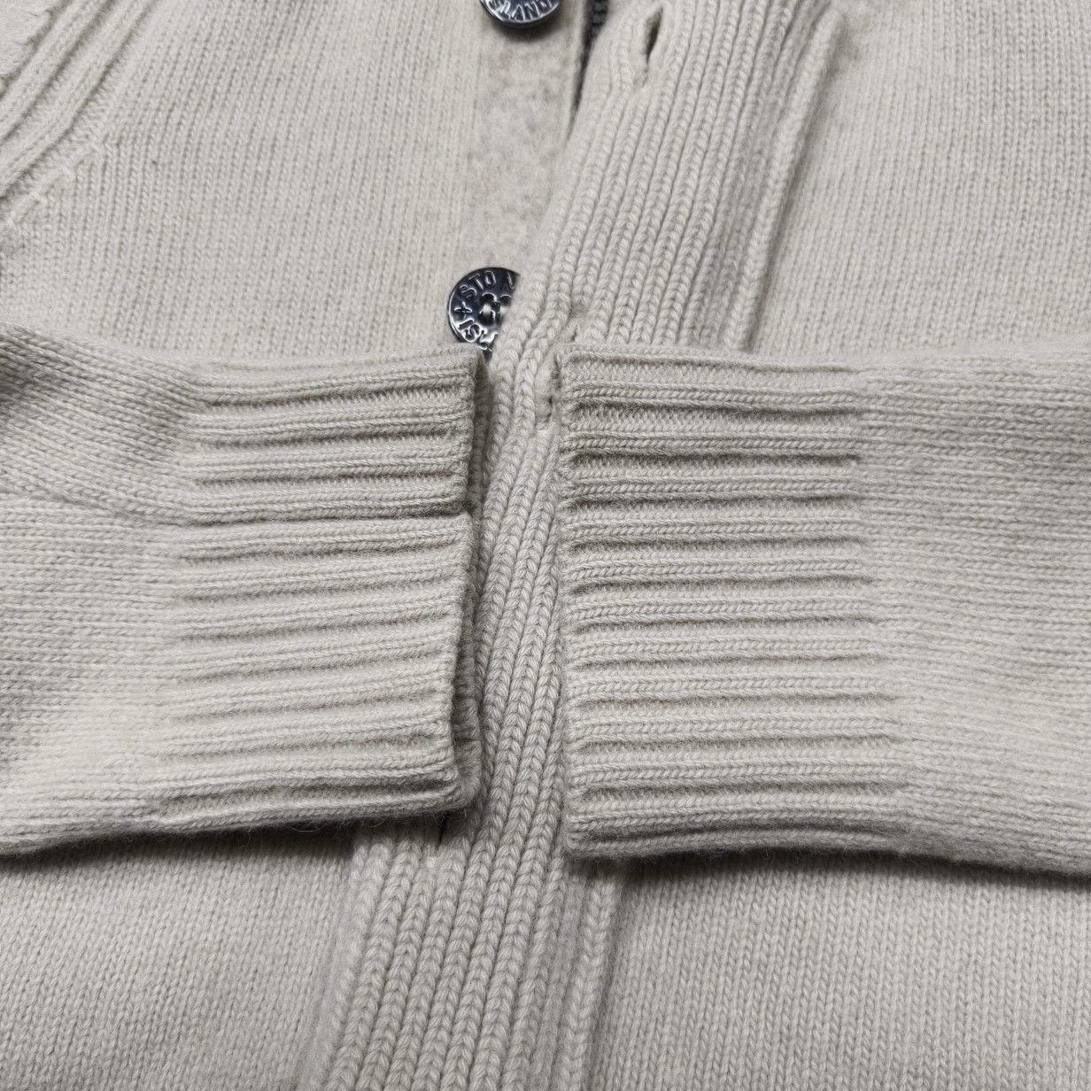 Stone Island STONE ISLAND Compass Patch Knit Cardigan Size S Size US S / EU 44-46 / 1 - 11 Thumbnail