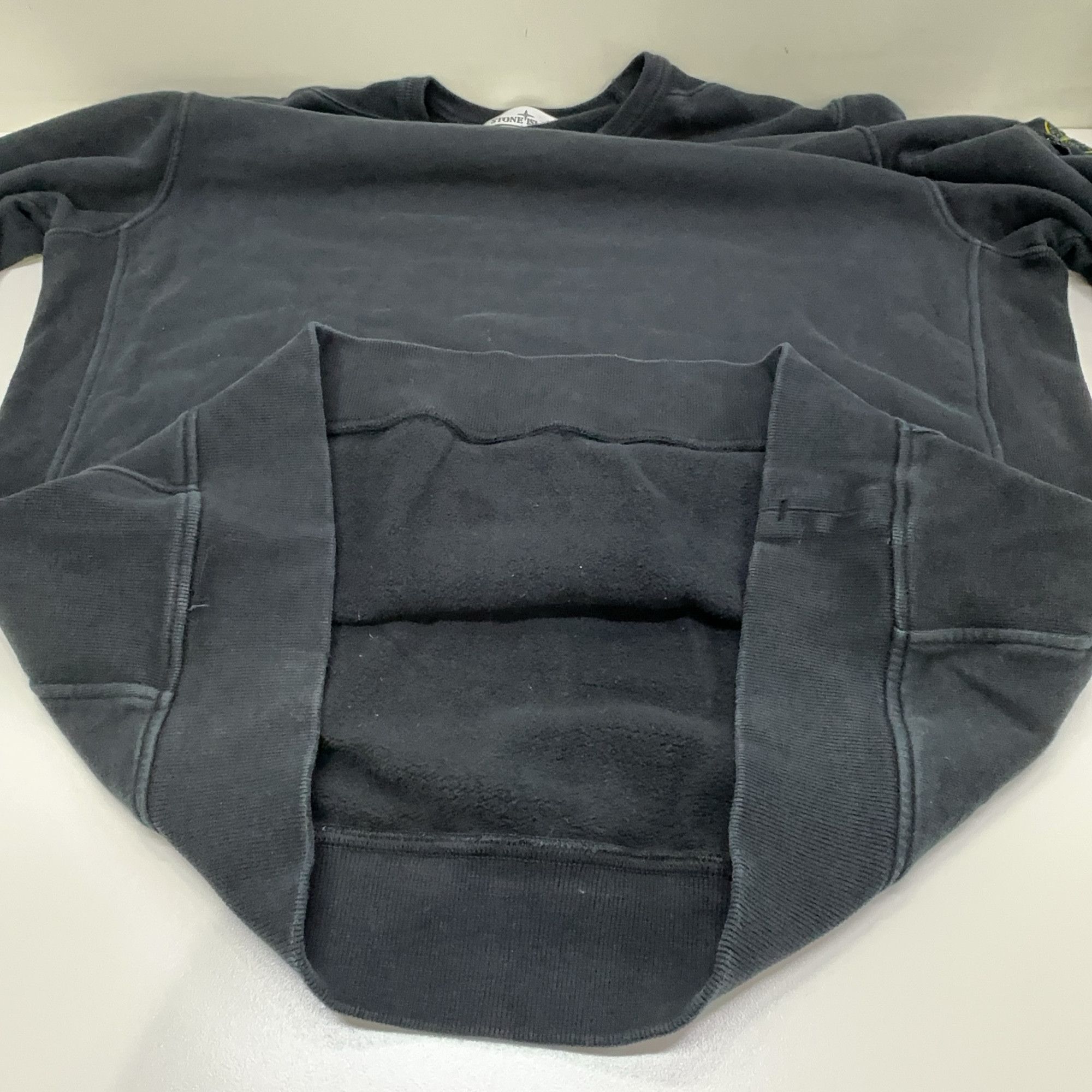 Stone Island Stone Island Compass Patch Sweatshirt Size L Size US L / EU 52-54 / 3 - 9 Thumbnail