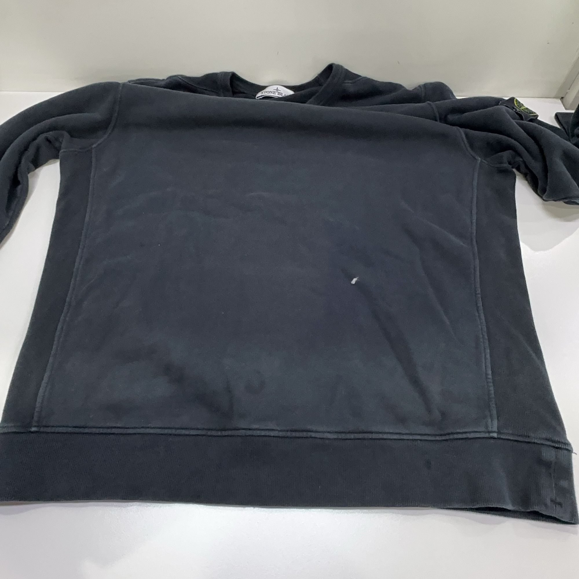 Stone Island Stone Island Compass Patch Sweatshirt Size L Size US L / EU 52-54 / 3 - 8 Thumbnail