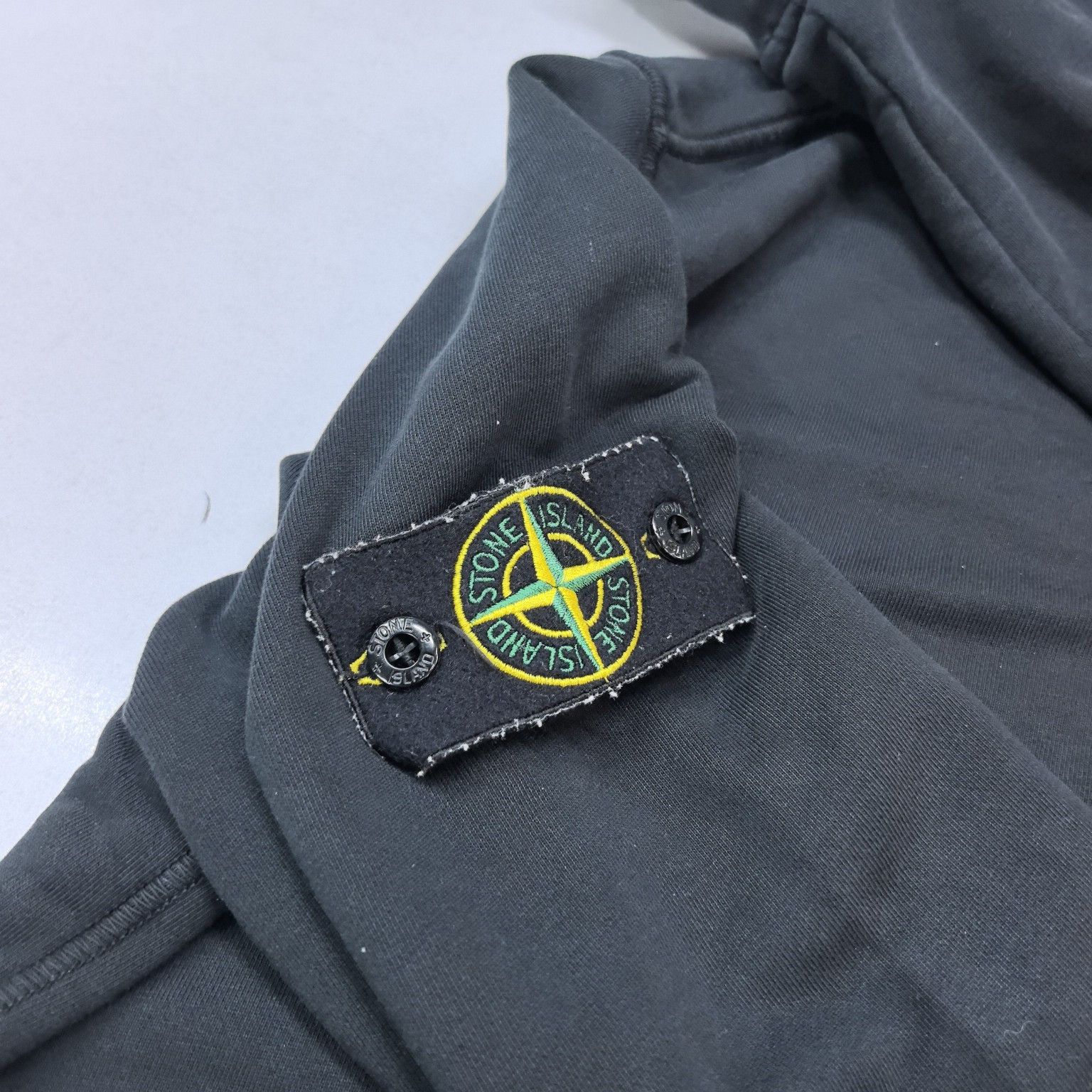 Stone Island Stone Island Compass Patch Crewneck Sweatshirt XL Size US XL / EU 56 / 4 - 19 Thumbnail
