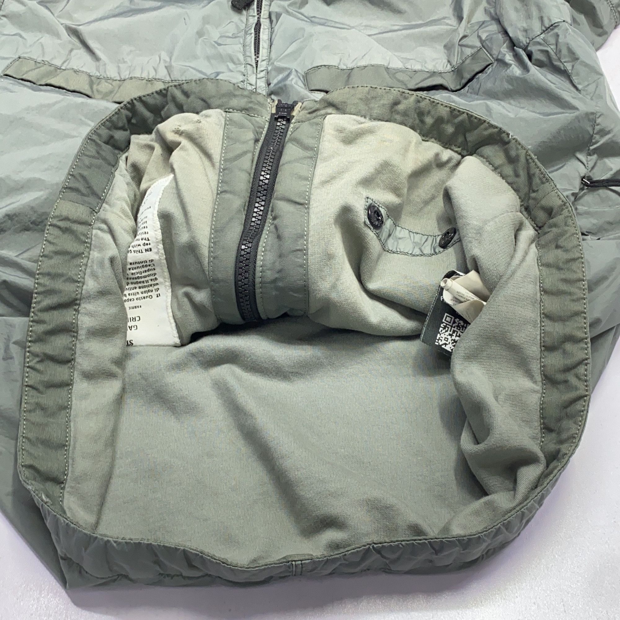 Stone Island Stone Island Logo Patch Light Jacket Green Size L Size US L / EU 52-54 / 3 - 19 Thumbnail