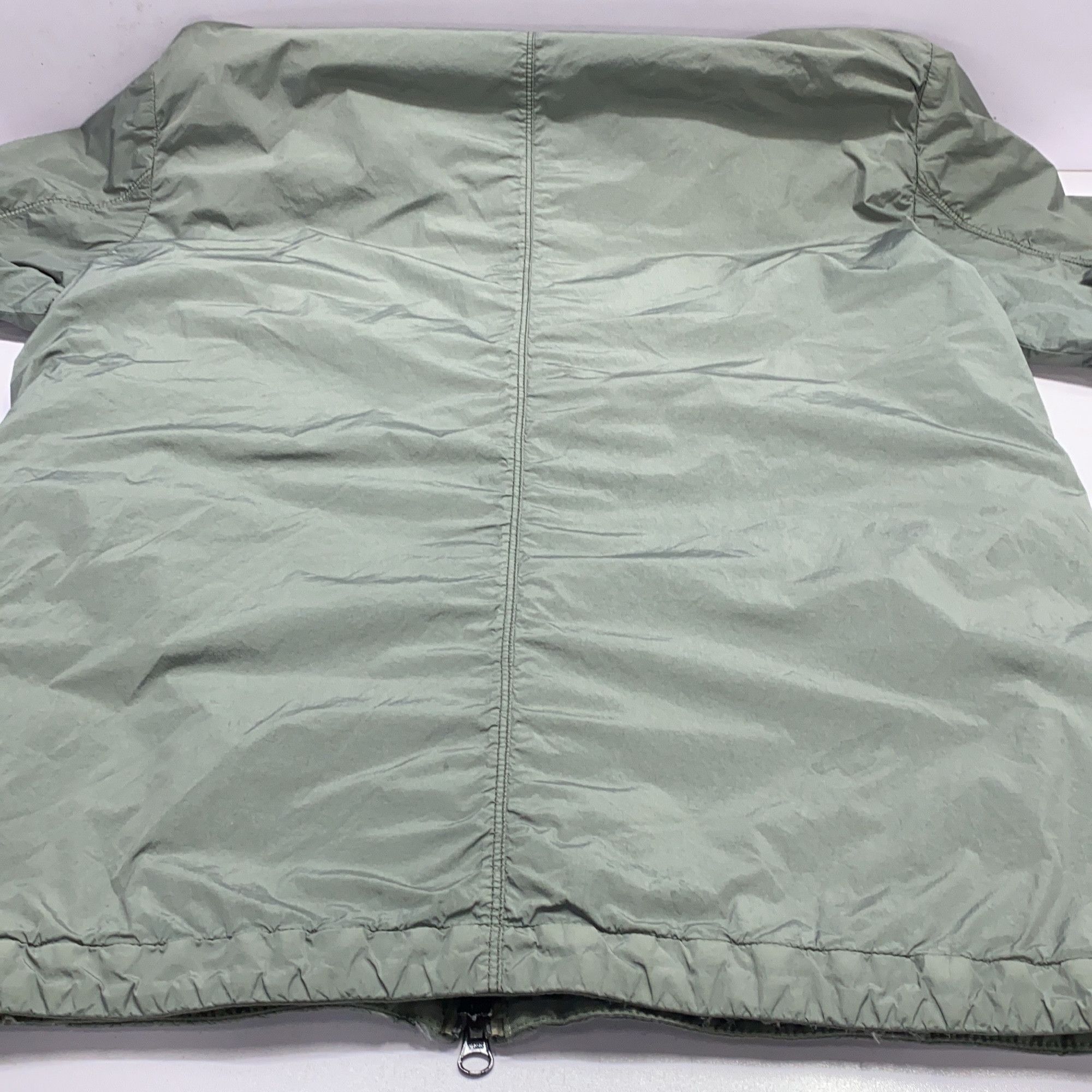 Stone Island Stone Island Logo Patch Light Jacket Green Size L Size US L / EU 52-54 / 3 - 20 Thumbnail