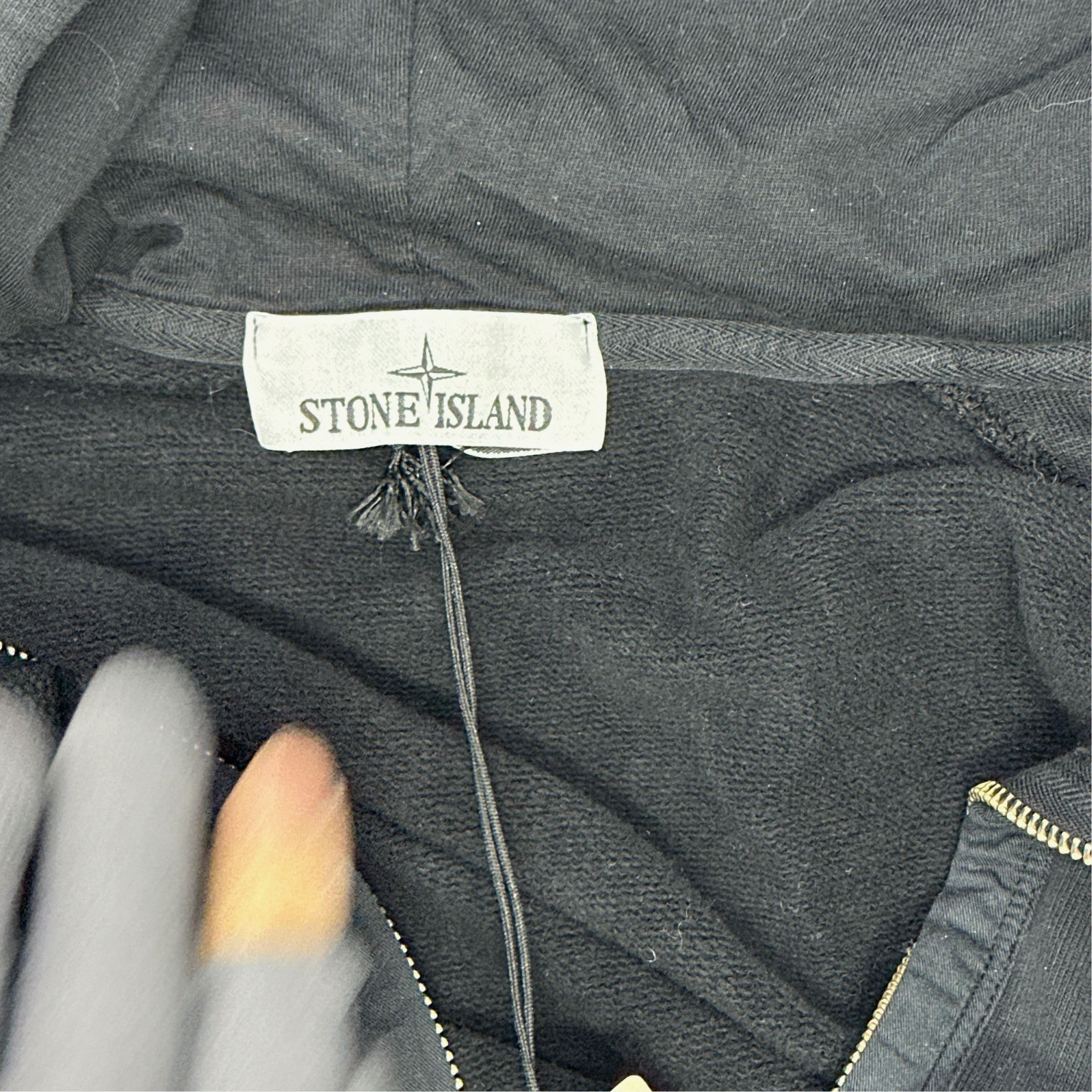 Stone Island Stone Island Logo Patch Zip Hoodie Size L Size US L / EU 52-54 / 3 - 4 Thumbnail