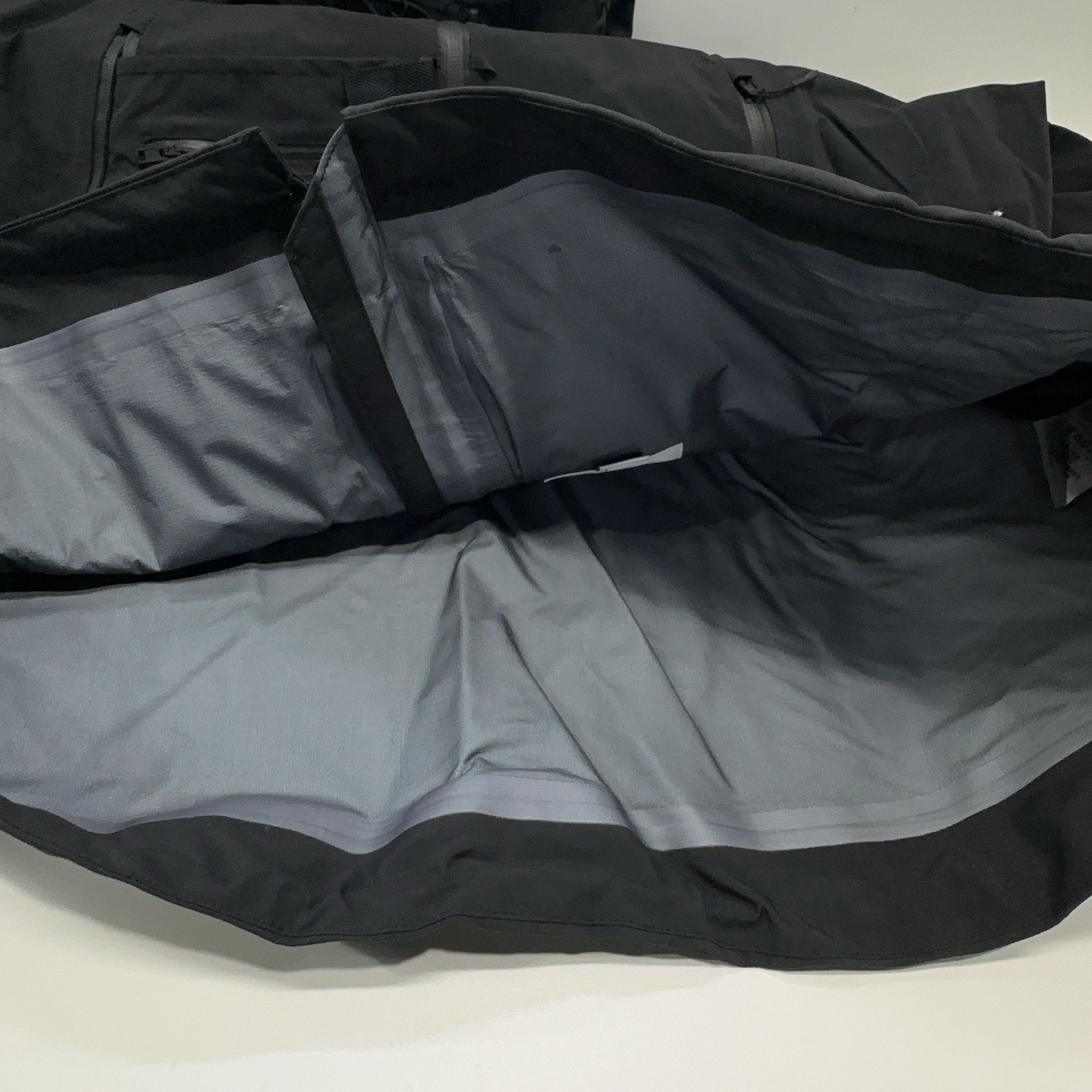Y-3 Y-3 x Terrex Gore-Tex Hooded Jacket Size L Size US L / EU 52-54 / 3 - 8 Thumbnail