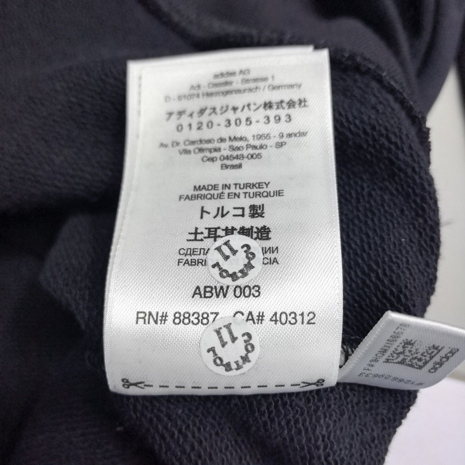 Y-3 Y-3 Logo Print Hoodie Size S Size US S / EU 44-46 / 1 - 6 Thumbnail
