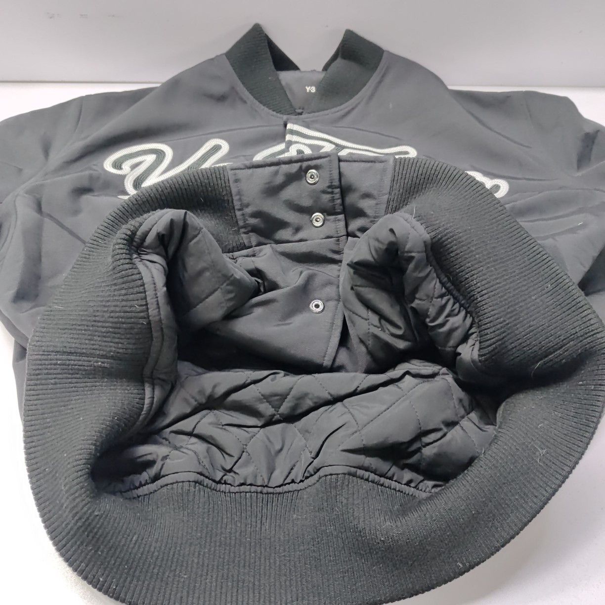 Y-3 Y-3 Tokyo Embroidery Bomber Jacket Size L Size US L / EU 52-54 / 3 - 14 Thumbnail