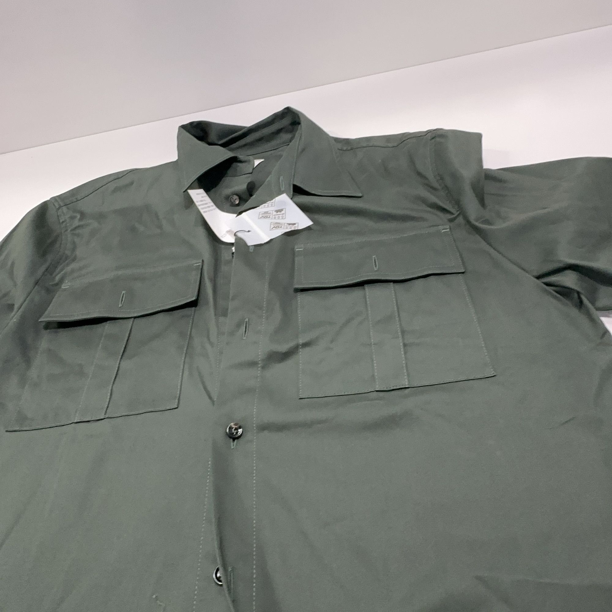 Bottega Veneta Bottega Veneta Dark Green Short Sleeve Shirt Size 46 Size US S / EU 44-46 / 1 - 10 Thumbnail