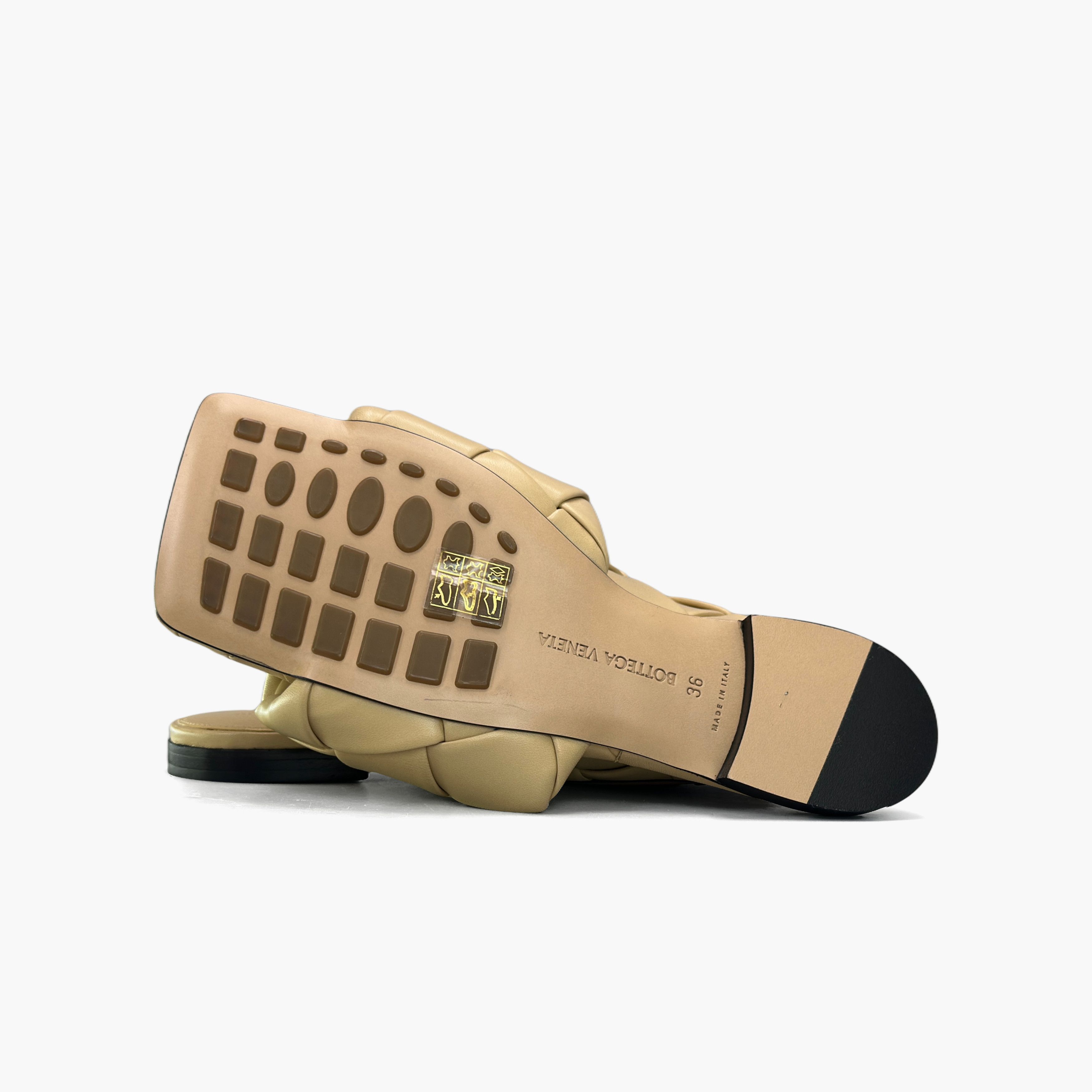 Bottega Veneta Bottega Veneta Lido Woven Sandals Size 36 Size US 6 / IT 36 - 8 Thumbnail