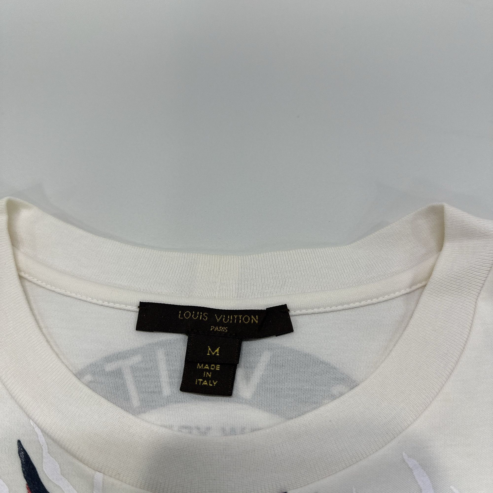 Louis Vuitton Louis Vuitton Face Graphic T-Shirt Size M Size US M / EU 48-50 / 2 - 3 Thumbnail