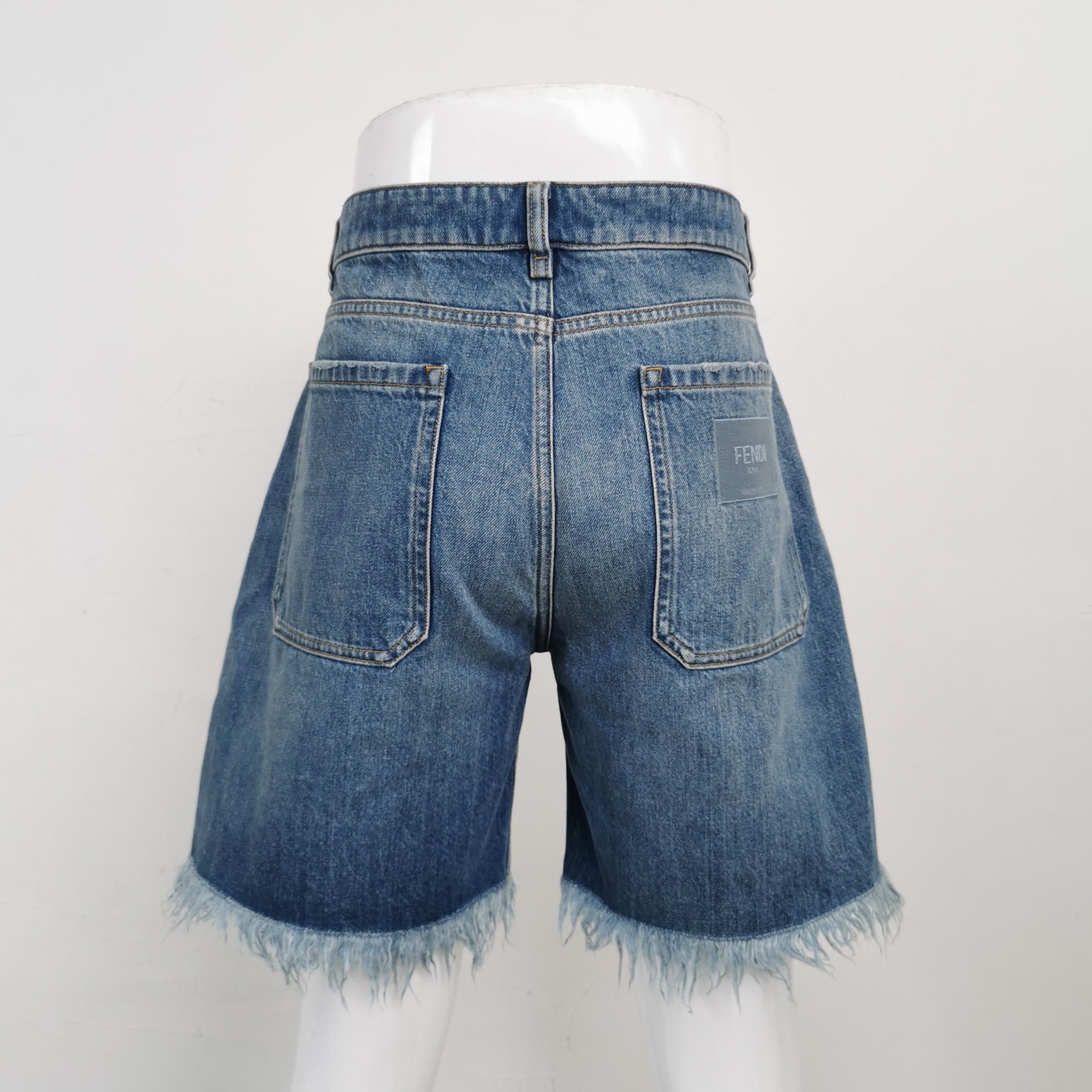 Fendi Fendi Men 34 Shorts Size US 34 / EU 50 - 2 Thumbnail