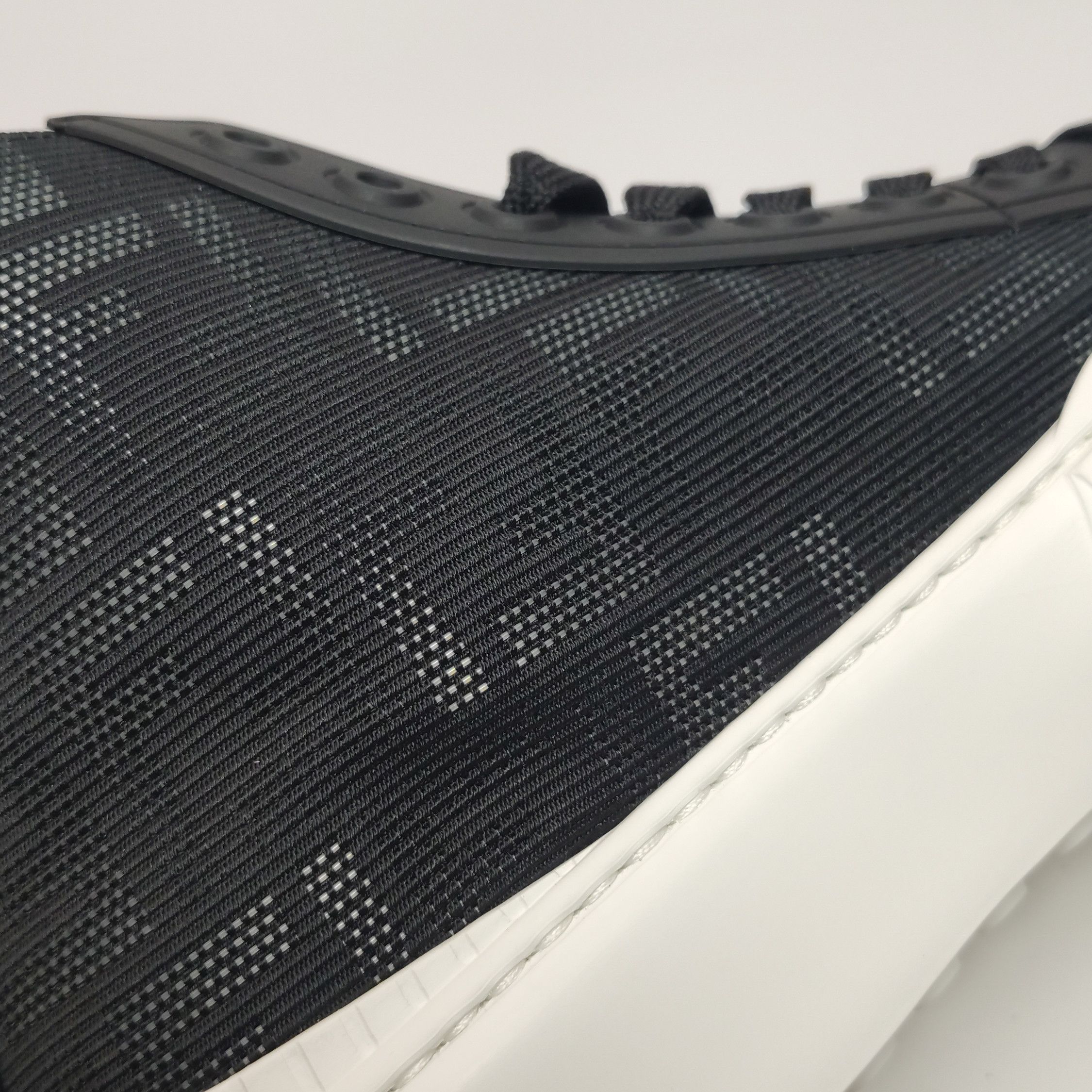 Fendi Fendi Men 6 Lowtop Sneakers Size US 6 / EU 39 - 9 Thumbnail